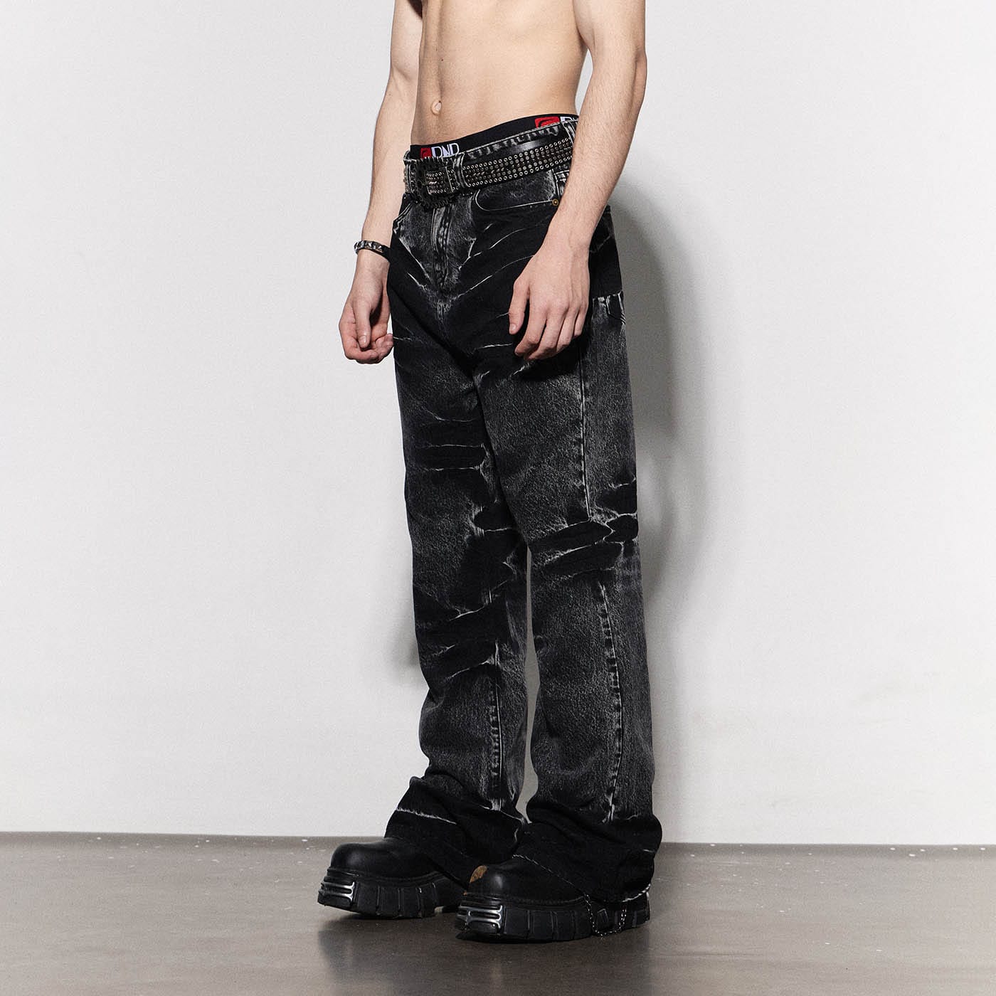 DND4DES Lightning Crease Washed Flared Jeans Black-Jeans-S-Free Shipping Leatheretro