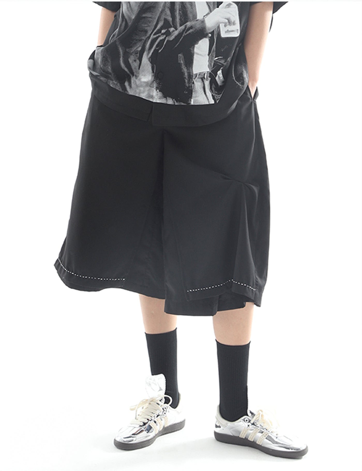 MIICHOUS Essential Pleated Oversize Shorts-Shorts-S-Black-Free Shipping Leatheretro