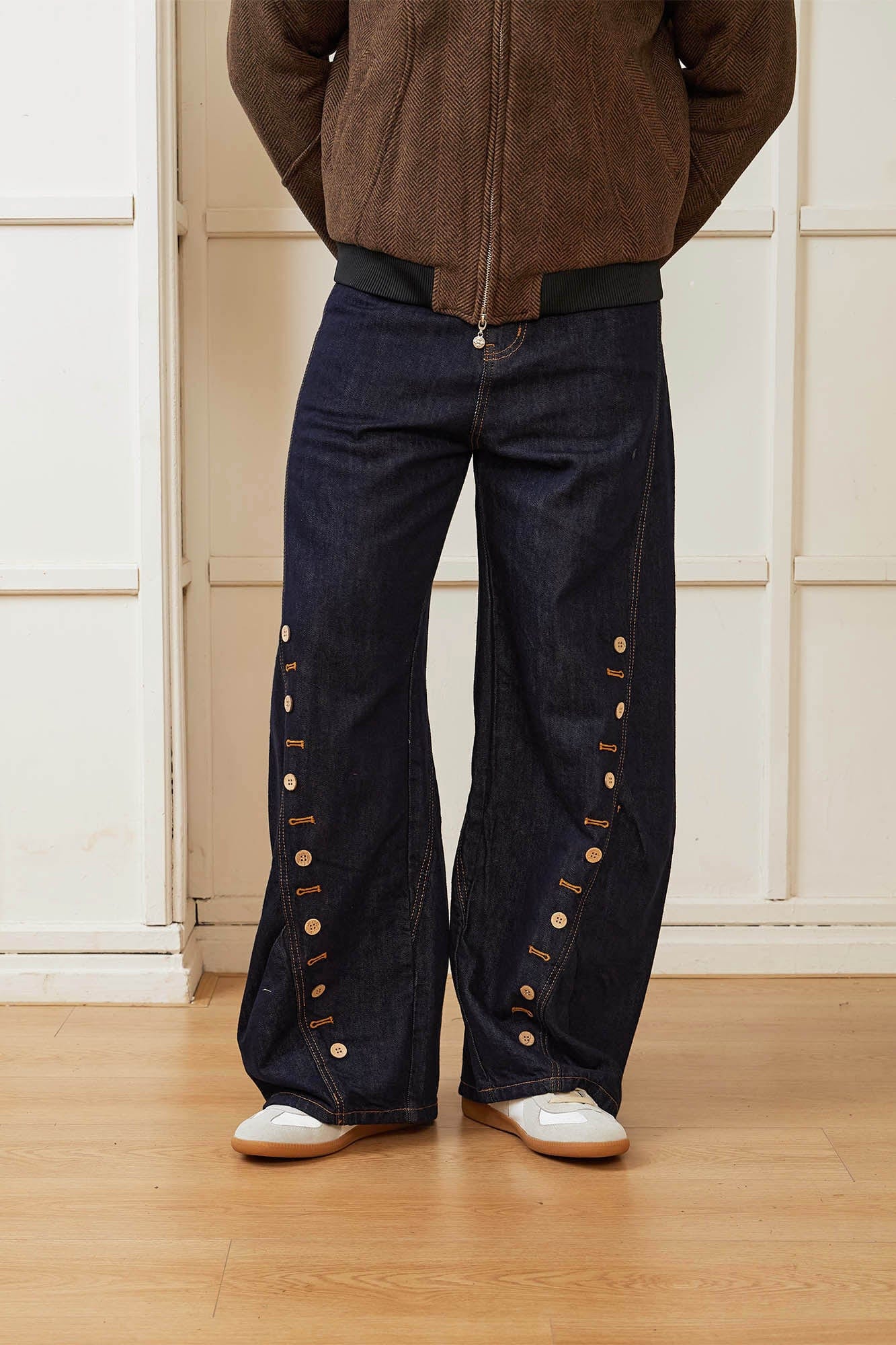 KREATE Button-Trim Flared Jeans-Jeans-S - 30"-Free Shipping Leatheretro