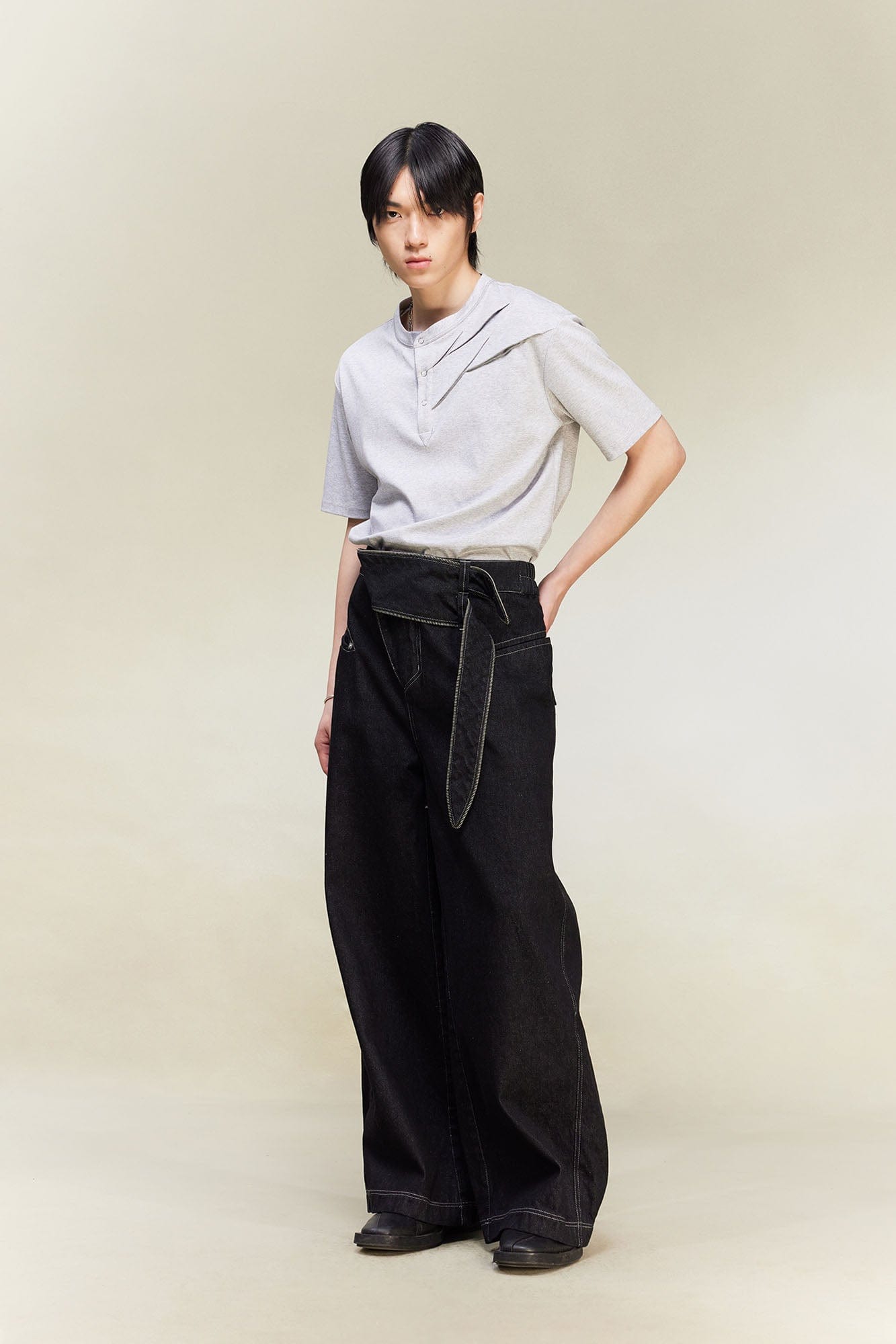 ALVNG AR ANTS Slash Pleated Shoulder Spliced Henley T-Shirt-T Shirt-S-Khaki-Free Shipping Leatheretro