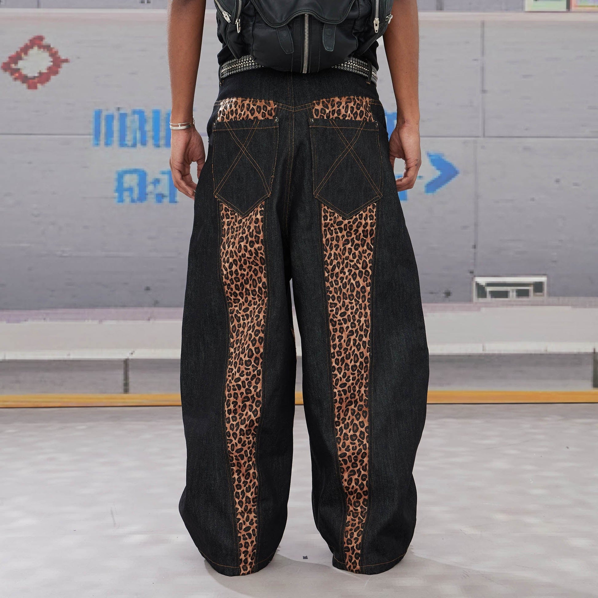 DND4DES Leopard-Paneled Curved Baggy Jeans-Jeans-XS-Free Shipping Leatheretro