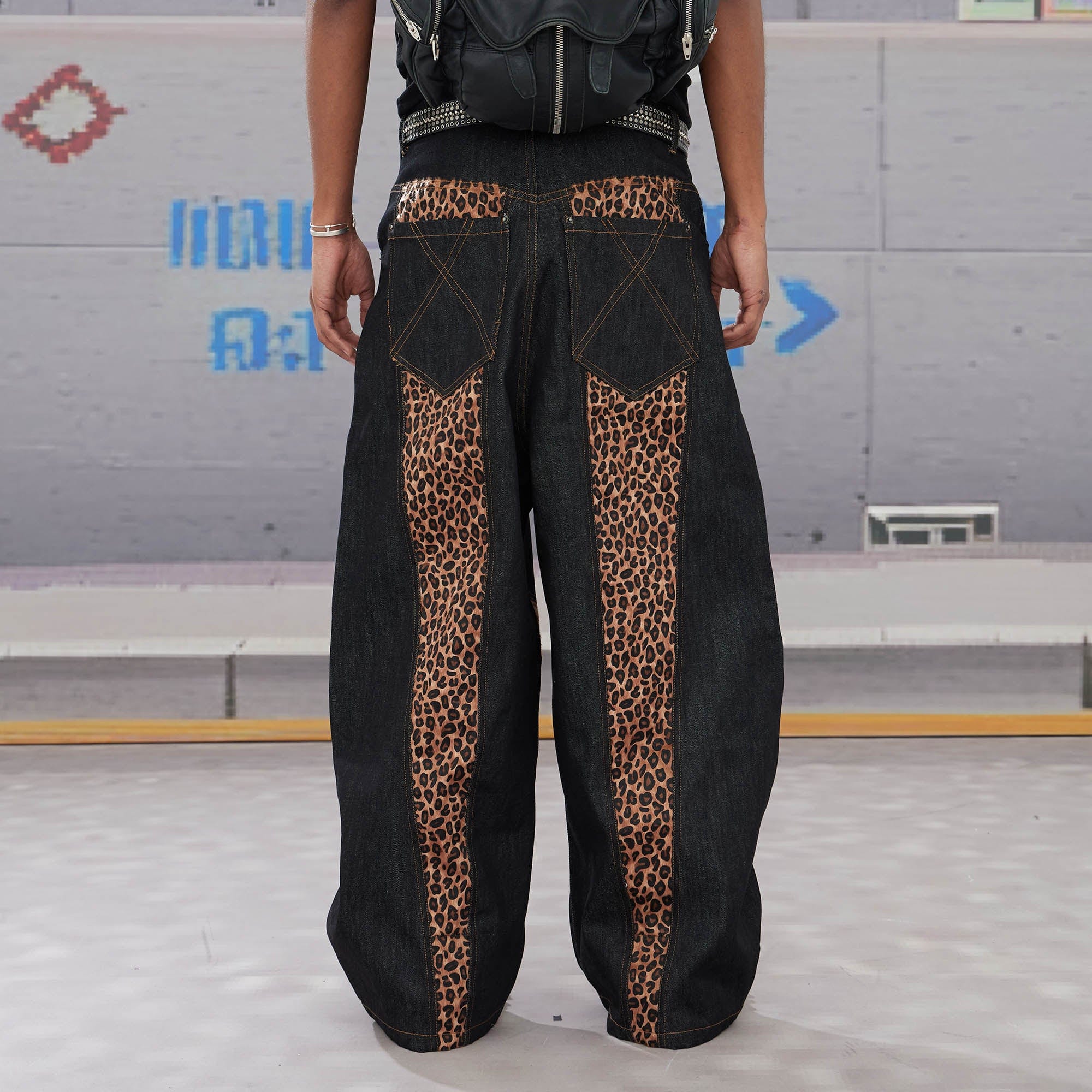 DND4DES Leopard-Paneled Curved Baggy Jeans-Jeans-XS-Free Shipping Leatheretro