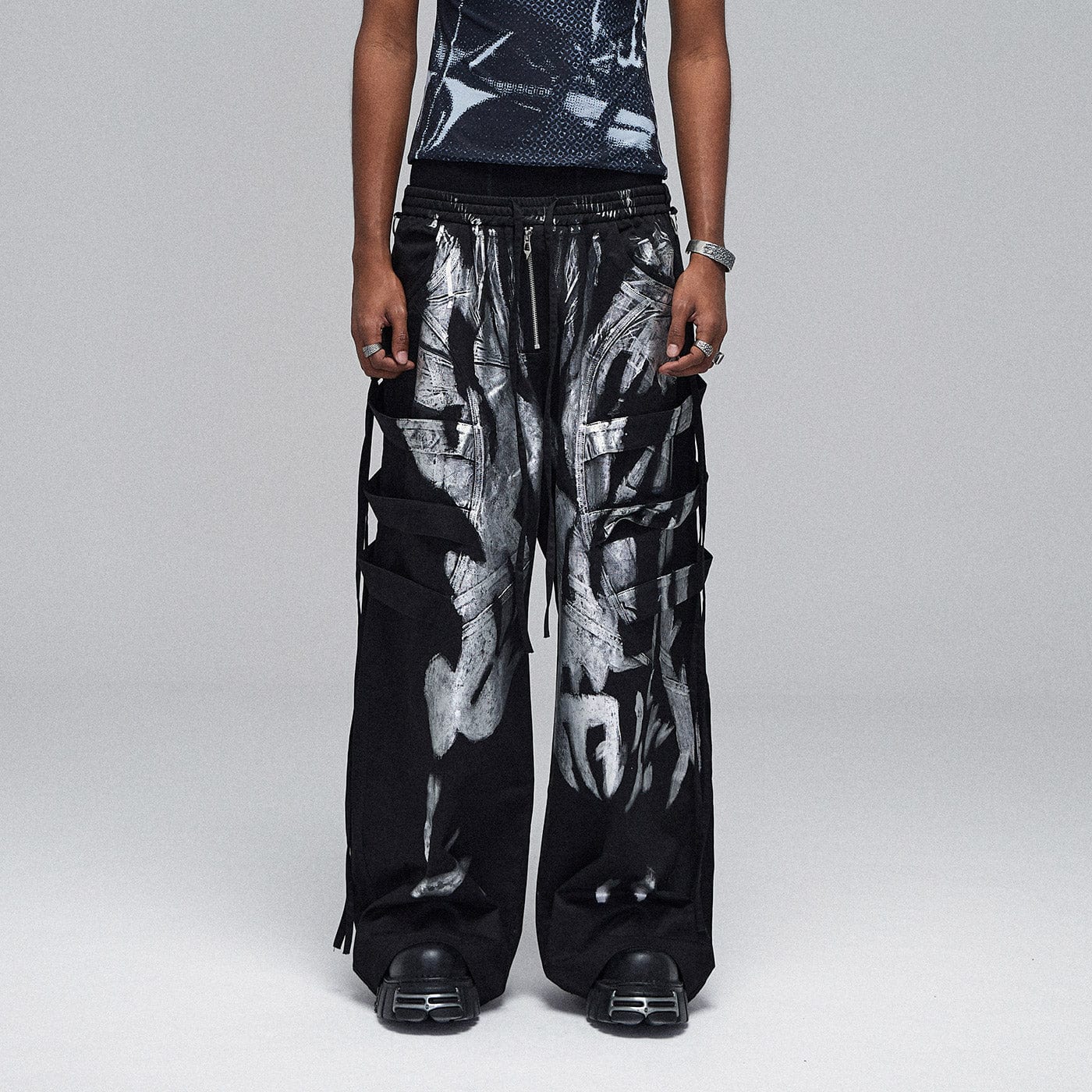 DND4DES Multi-Layered Striped Graffiti Cargo Pants-Pants-XS-Free Shipping Leatheretro