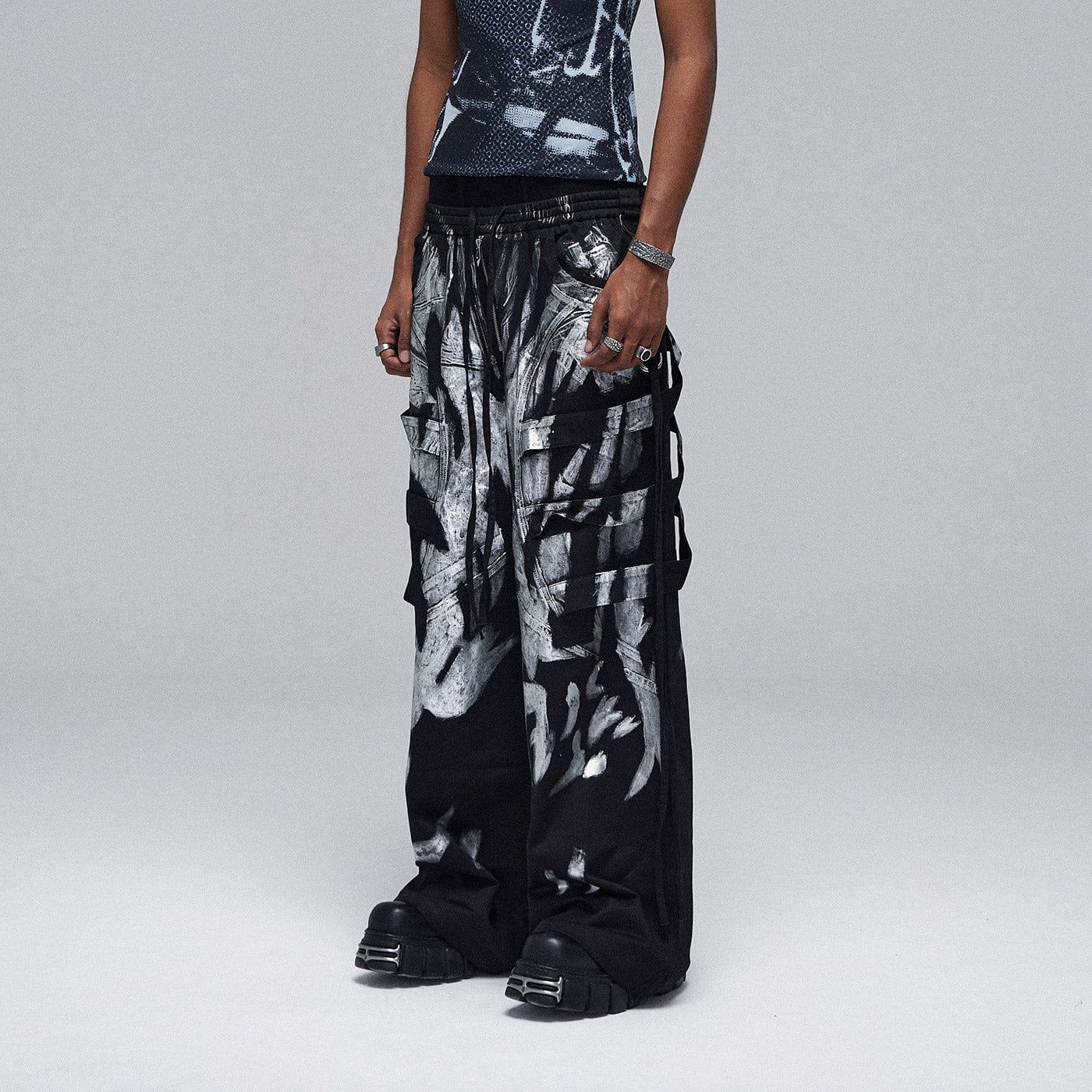 DND4DES Multi-Layered Striped Graffiti Cargo Pants-Pants-XS-Free Shipping Leatheretro