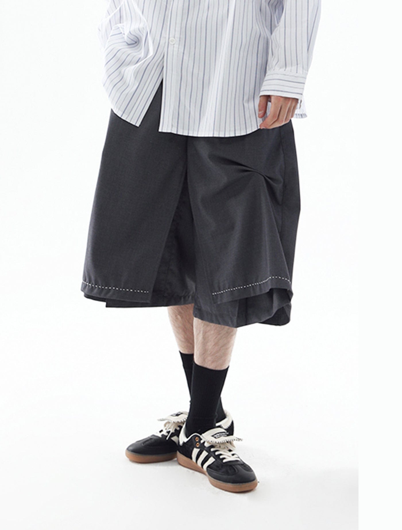 MIICHOUS Essential Pleated Oversize Shorts-Shorts-S-Black-Free Shipping Leatheretro