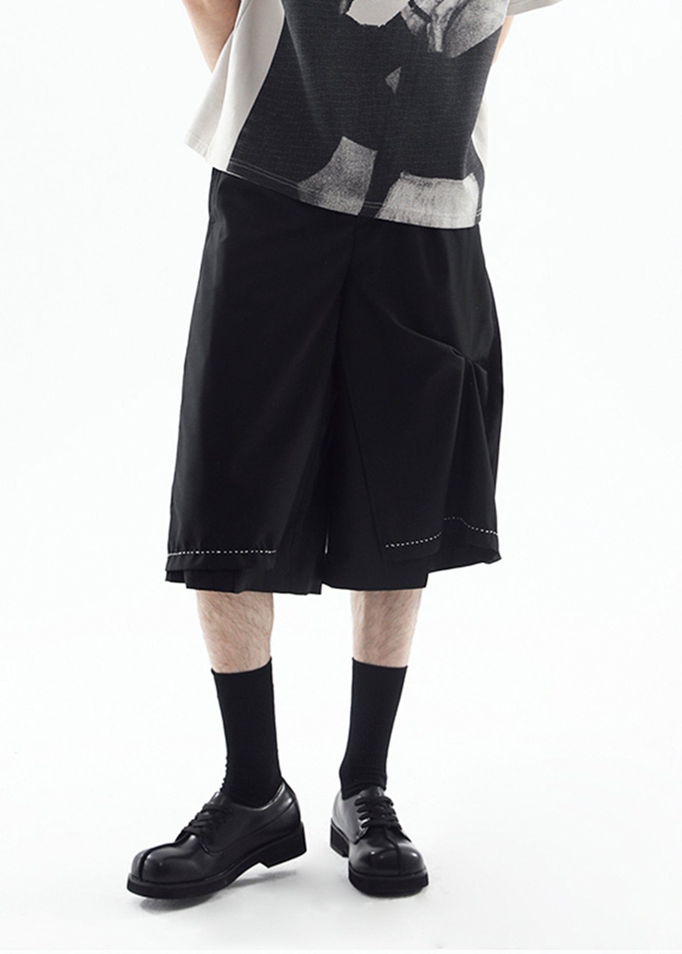 MIICHOUS Essential Pleated Oversize Shorts-Shorts-S-Black-Free Shipping Leatheretro