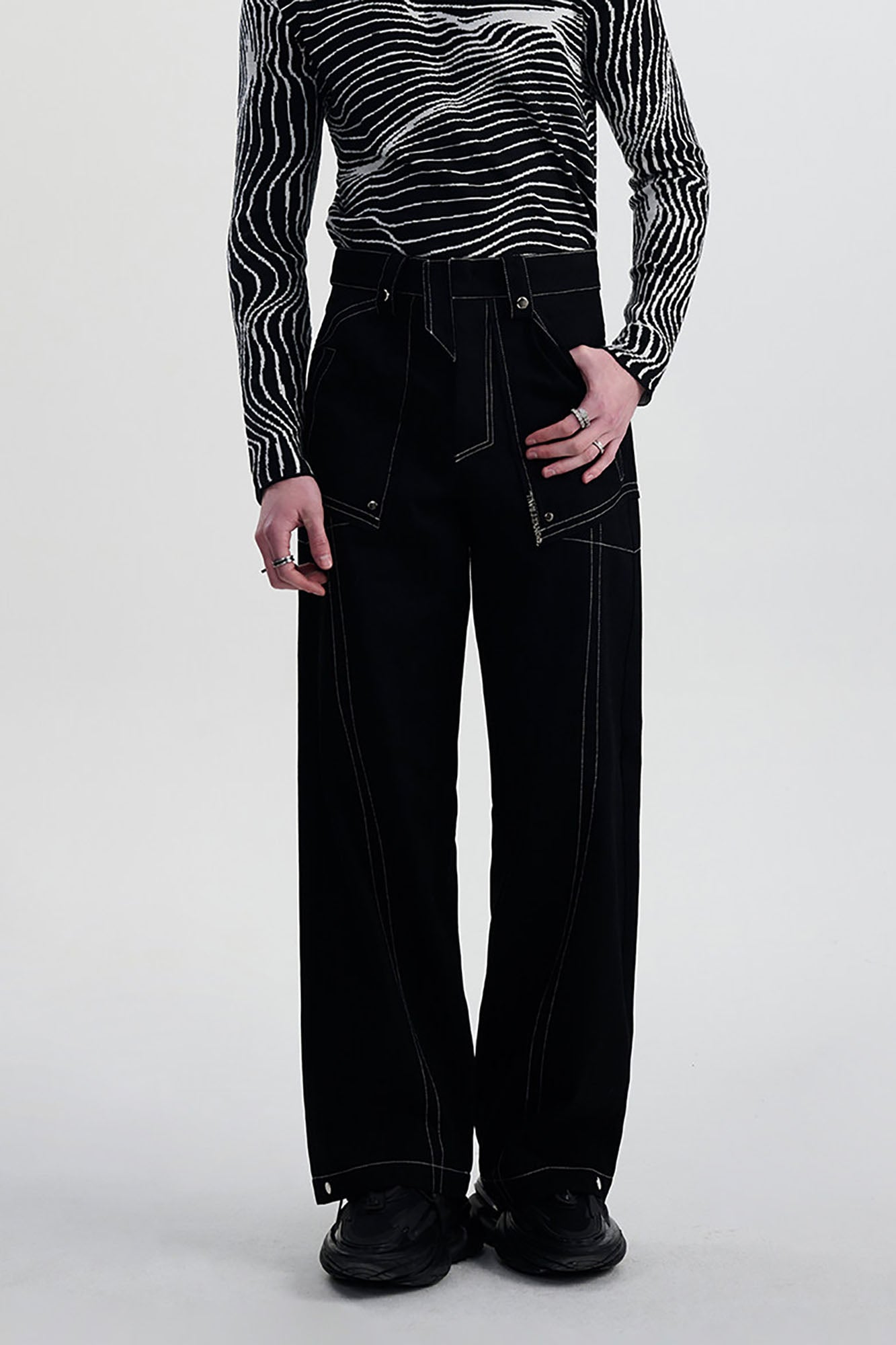 TIWILLTANG Contrast Stitched Straight-Leg Jeans-Jeans-S-Black-Free Shipping Leatheretro