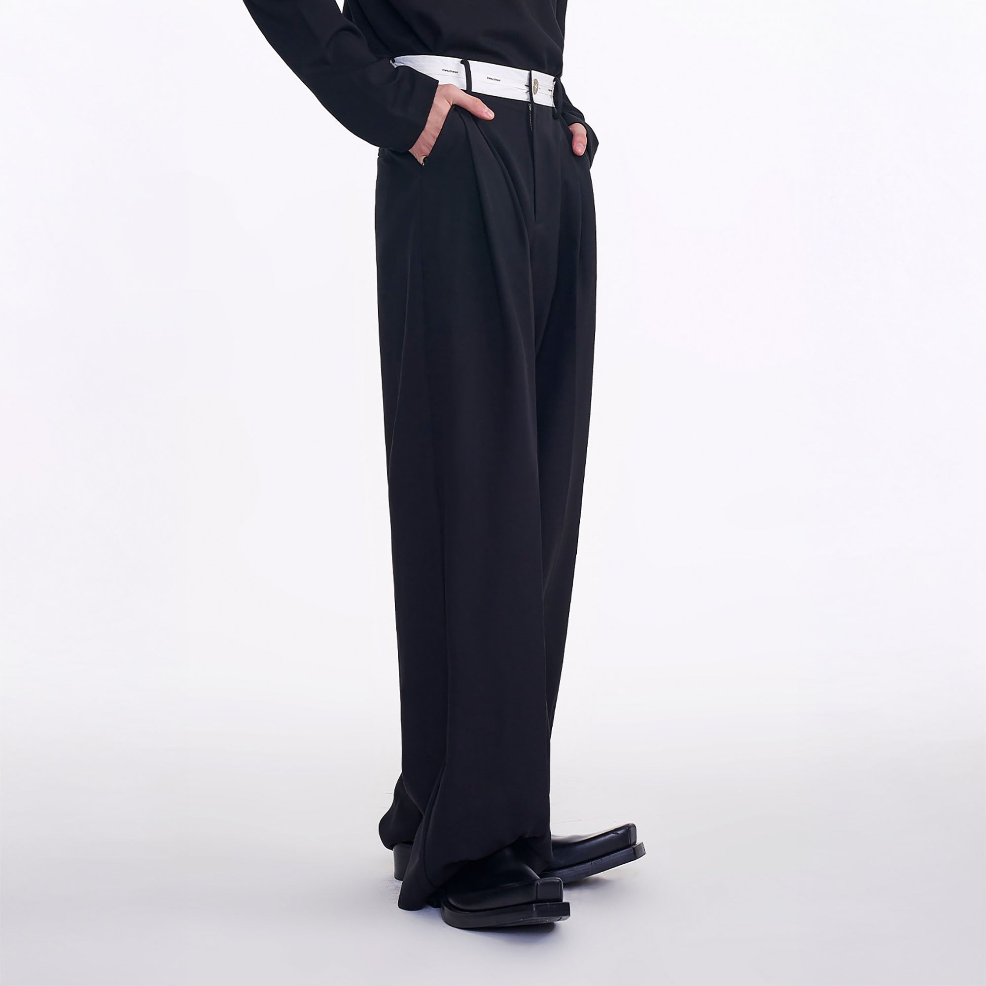 TIWILLTANG Contrast Panel Pleated Straight-Leg Pants-Pants-S-Black-Free Shipping Leatheretro