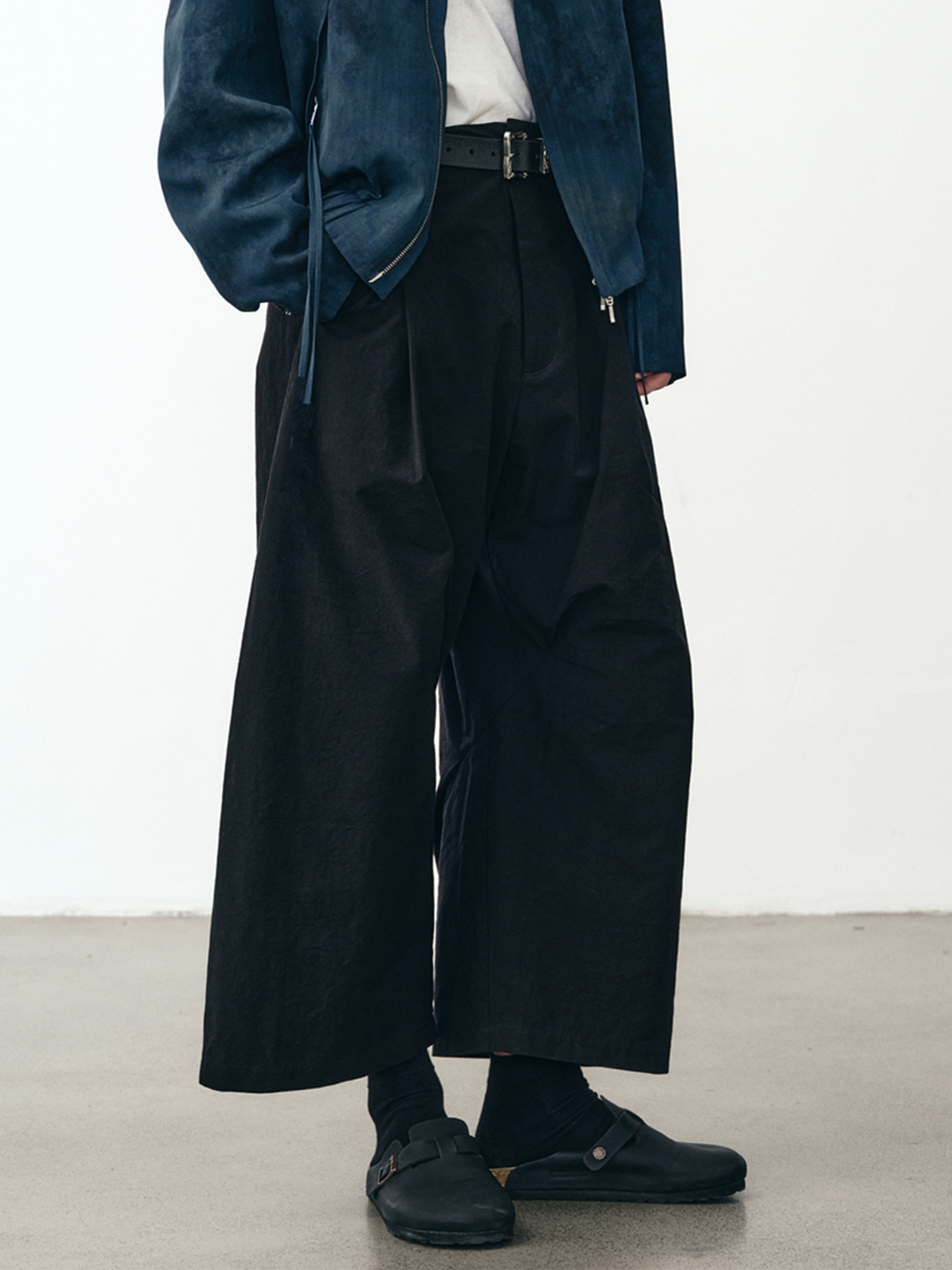 GRAINMUSTARD Pleated Wide-Leg Curved Cropped Pants-Pants-XS-Free Shipping Leatheretro