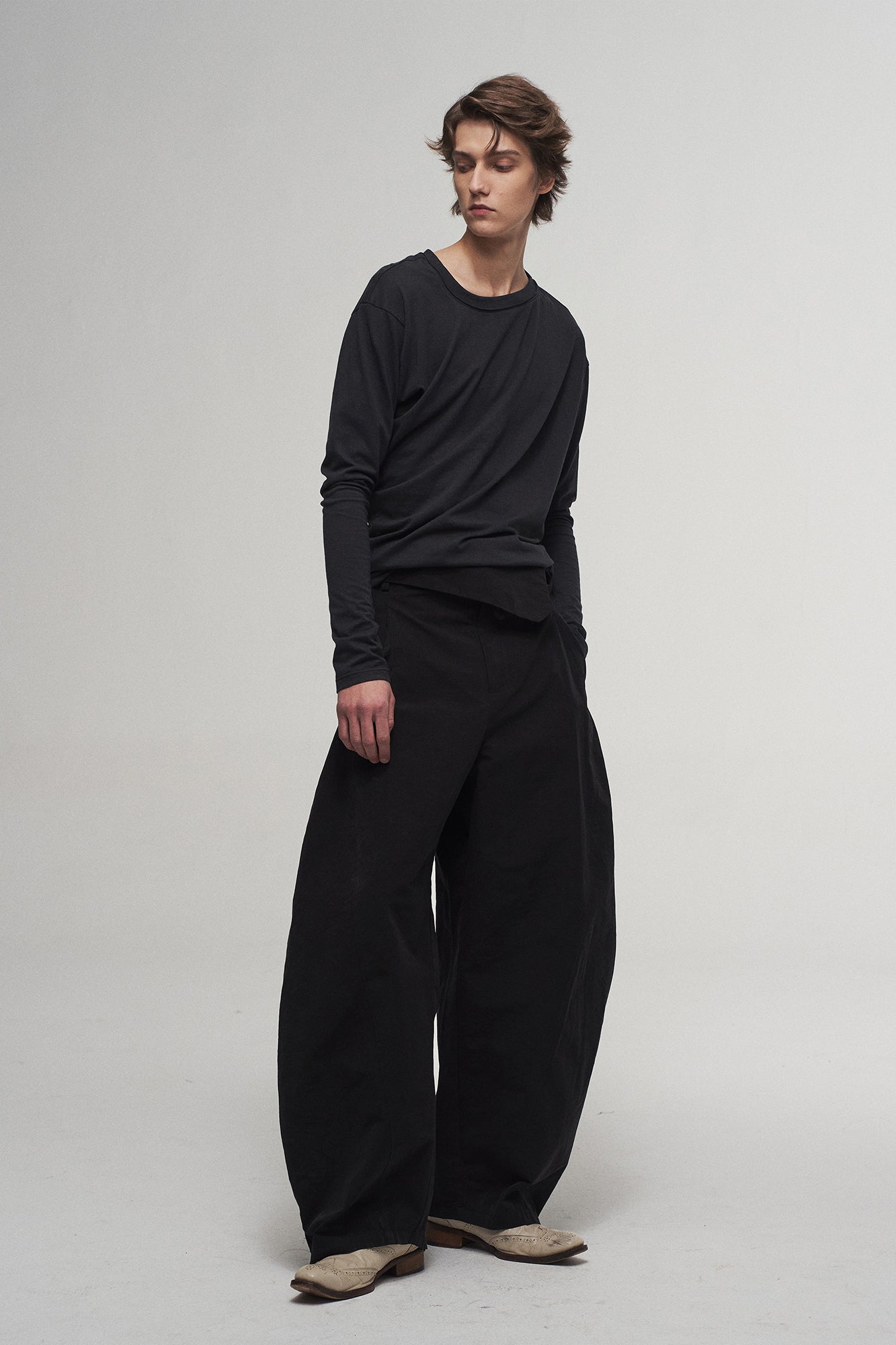 ILNya Nieternite Nifutur Asymmetrical Neckline Drape Long Sleeve Tee-L/S Tee-S(0)-Free Shipping Leatheretro