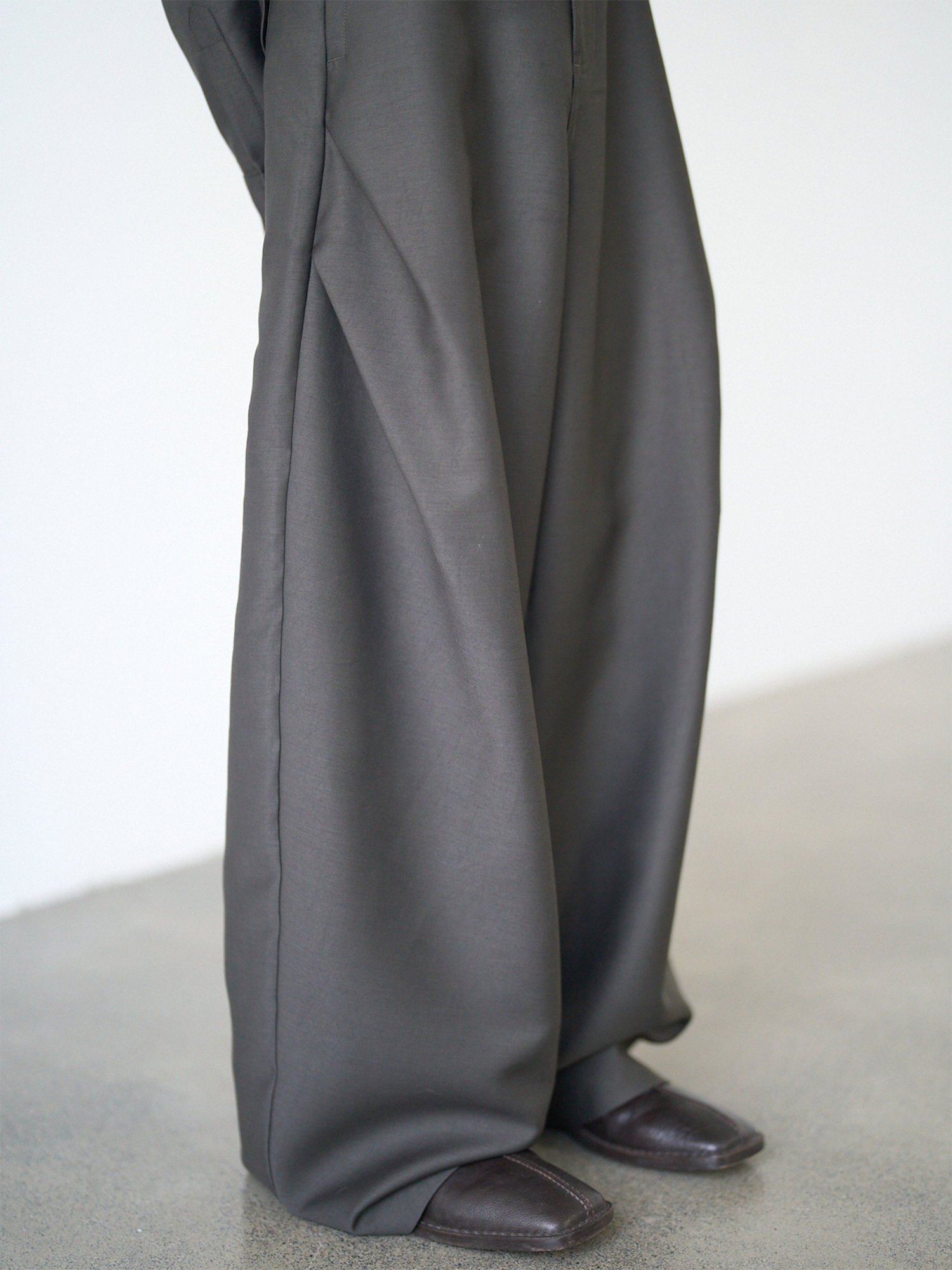 GRAINMUSTARD Lustrous Pleated Wool-Blend Wide-Leg Trousers-Pants-XS-Free Shipping Leatheretro