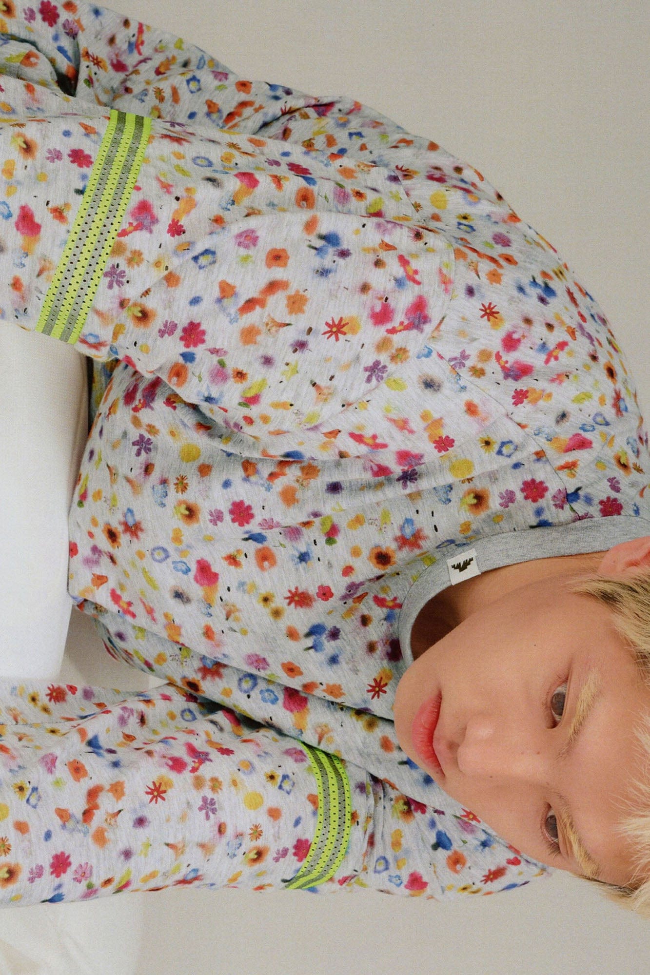 URBAN+FOREST Speckled Reflective Stripe Long-Sleeve Tee-L/S Tee-XS-Multicolor-Free Shipping Leatheretro