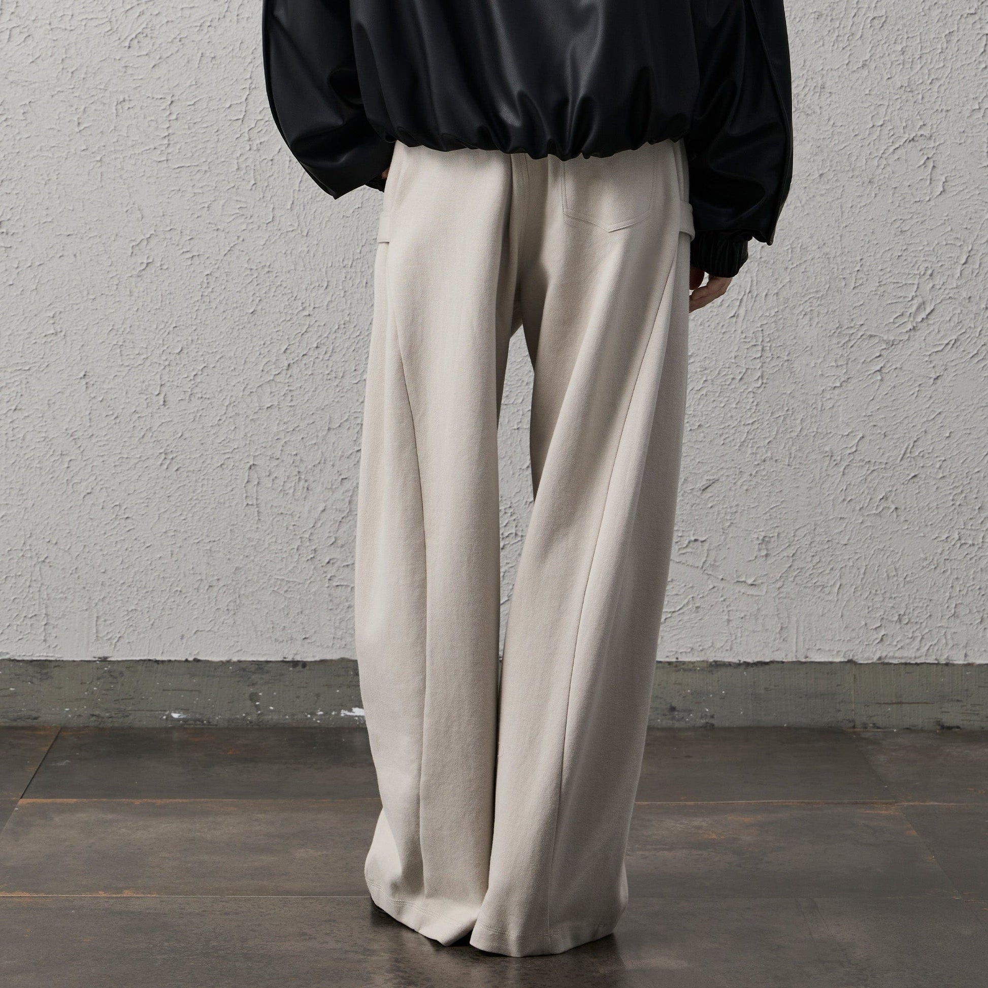 ORGANIC EMOTION Pleat Seam Curved Pants-Pants-Black-S-Free Shipping Leatheretro