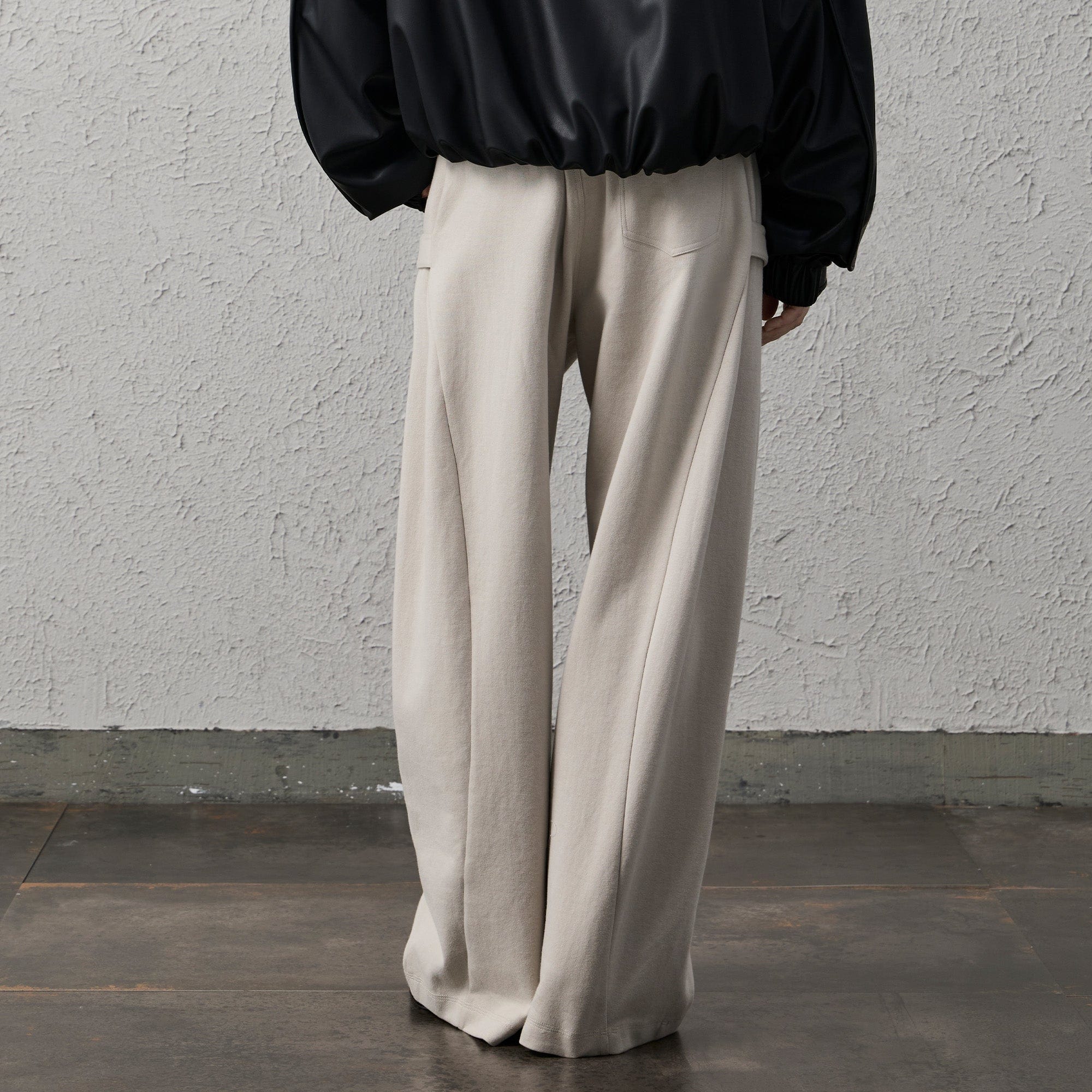 ORGANIC EMOTION Pleat Seam Curved Pants-Pants-Black-S-Free Shipping Leatheretro