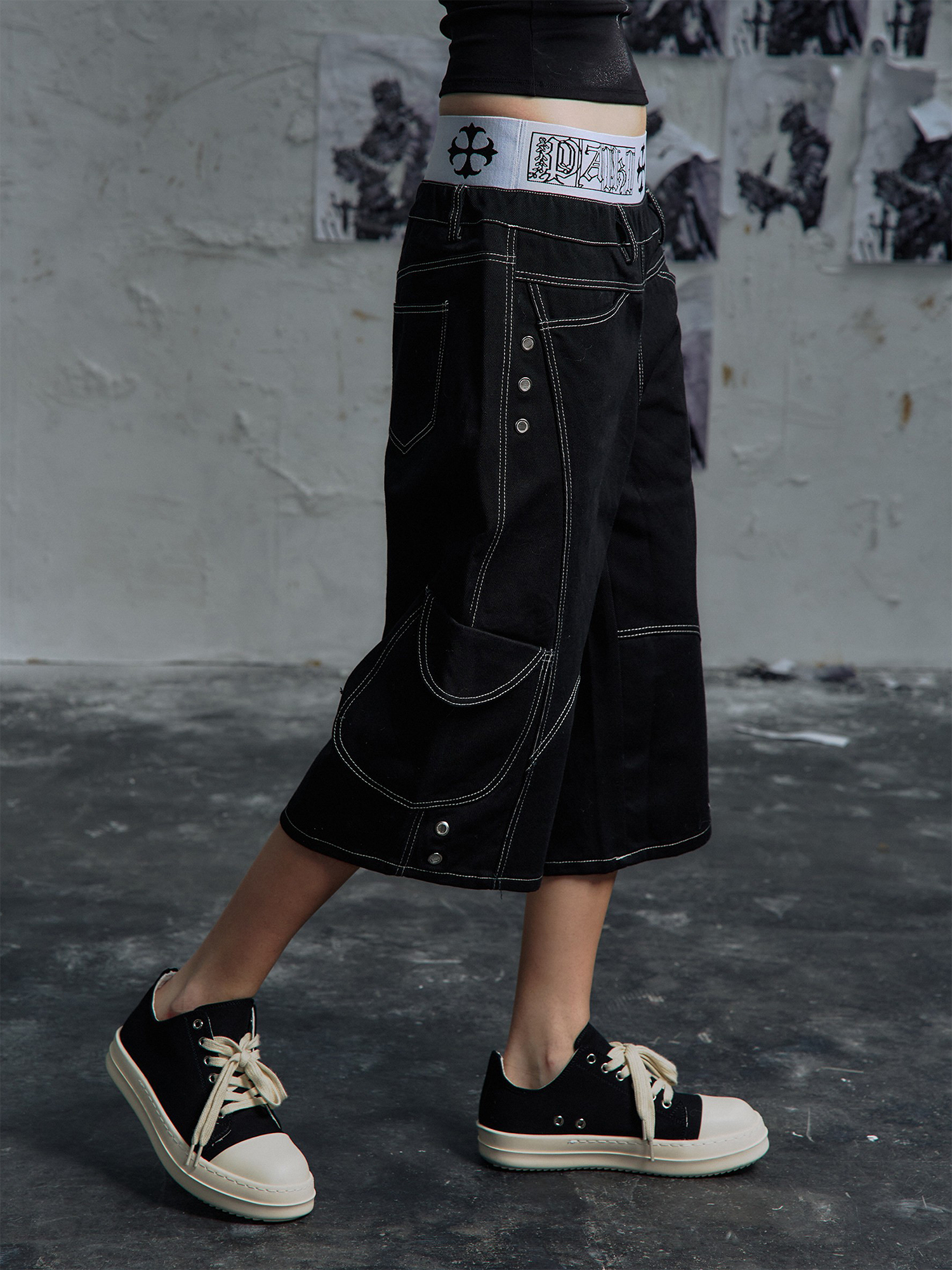 PAIKI Retro Double-Waist Contrast Stitch Cargo Shorts-Shorts-S / 29"-Black-Free Shipping Leatheretro