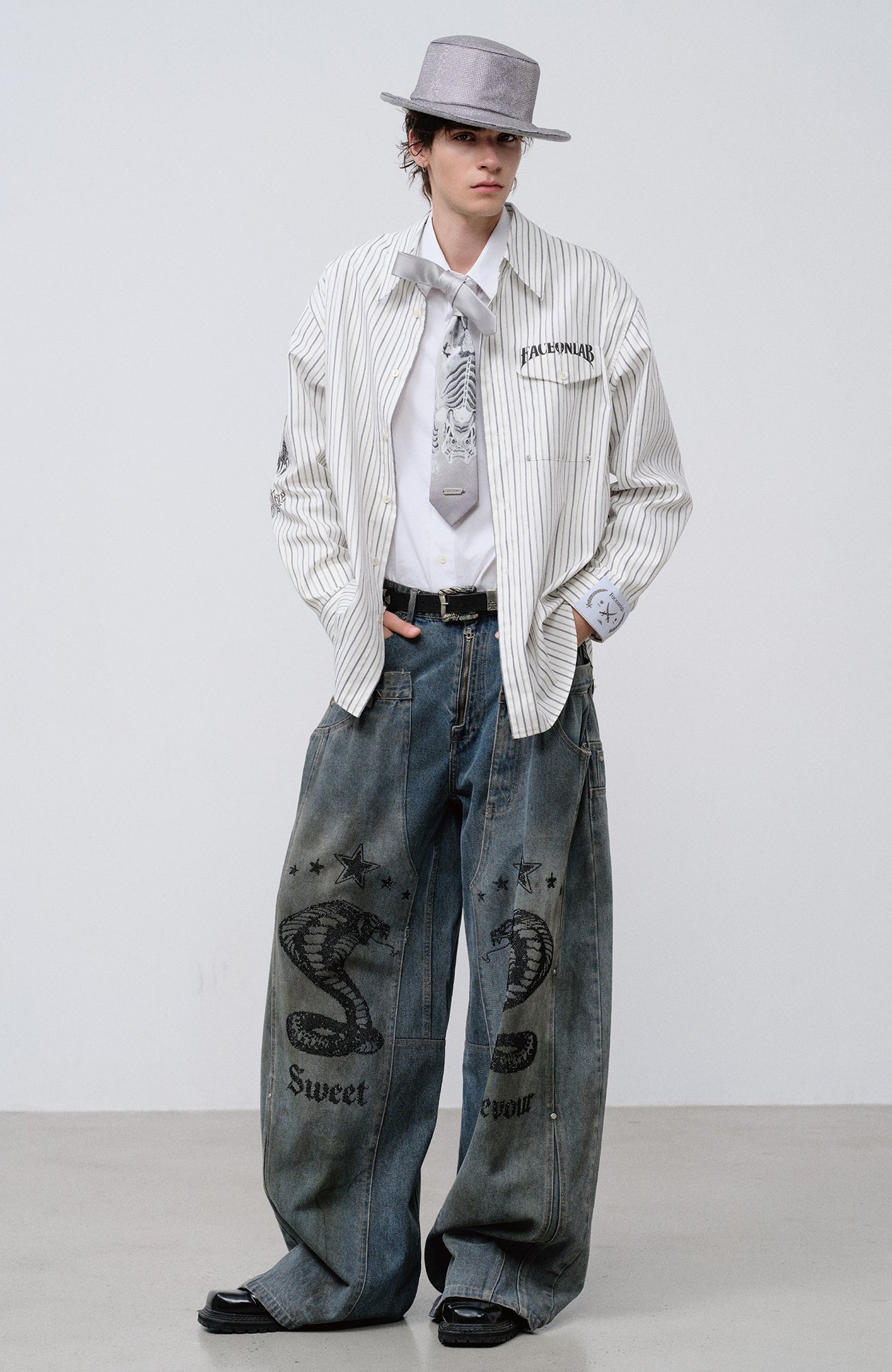 FACEONLAB Stripe Animal Graphic Relaxed Shirt White-Shirt-M-Free Shipping Leatheretro