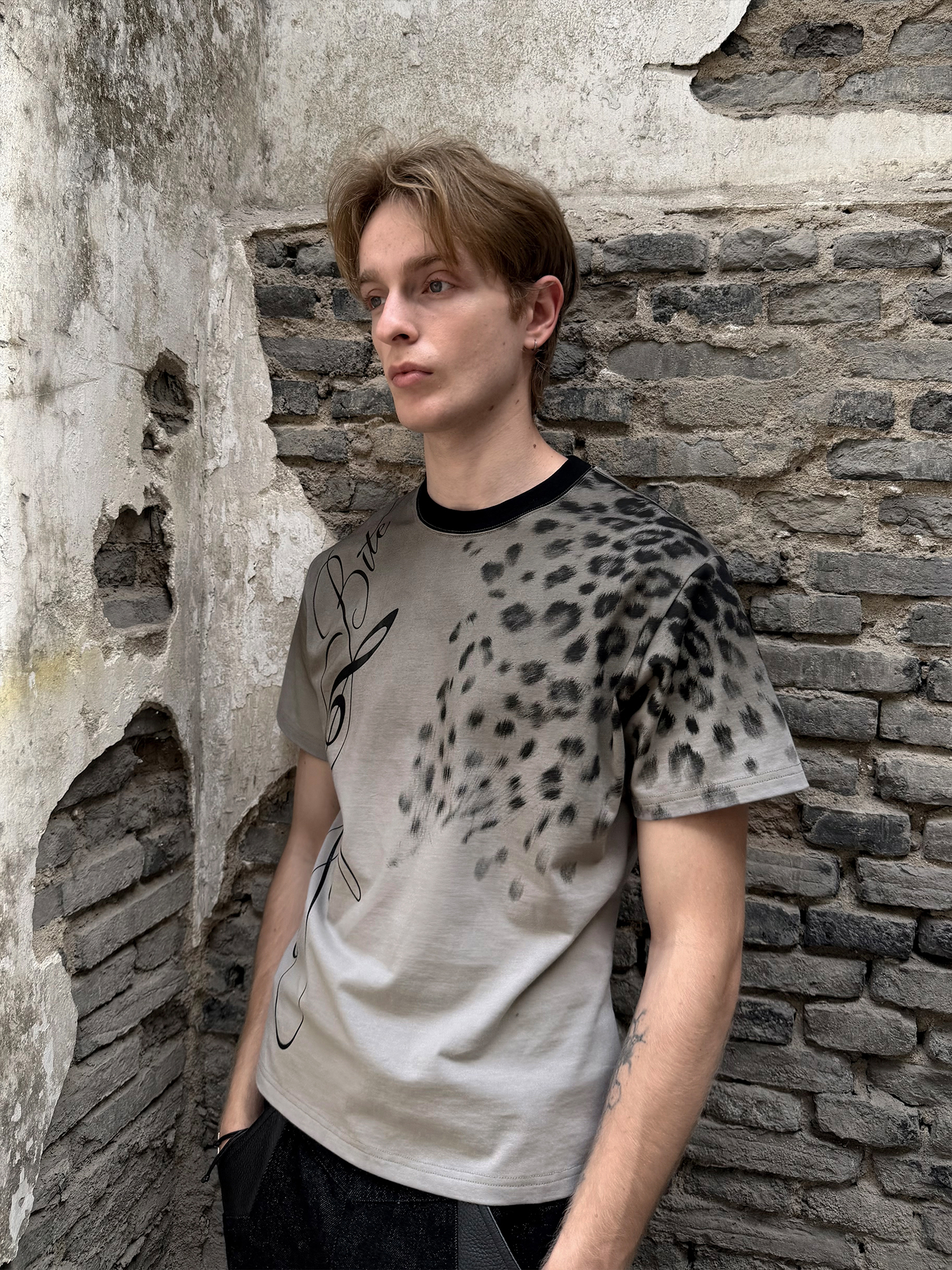 ESAIAS Washed Leopard Graphic T-Shirt-T Shirt-S-Free Shipping Leatheretro