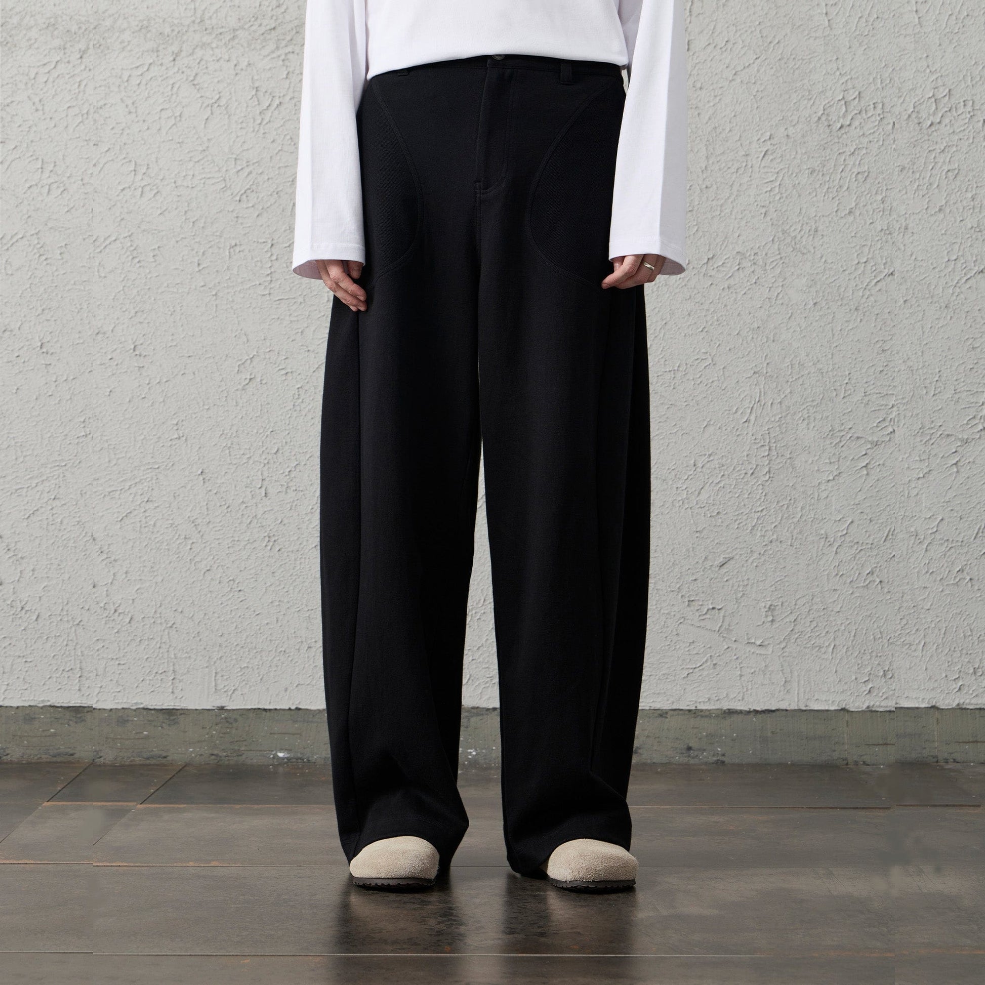 ORGANIC EMOTION Pleat Seam Curved Pants-Pants-Black-S-Free Shipping Leatheretro