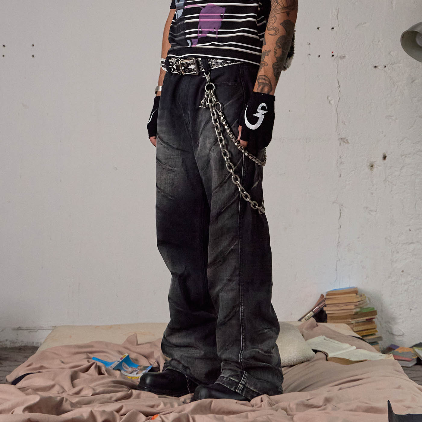 DND4DES Scratch Marks Distressed Flared Jeans Black-Jeans-S-Free Shipping Leatheretro