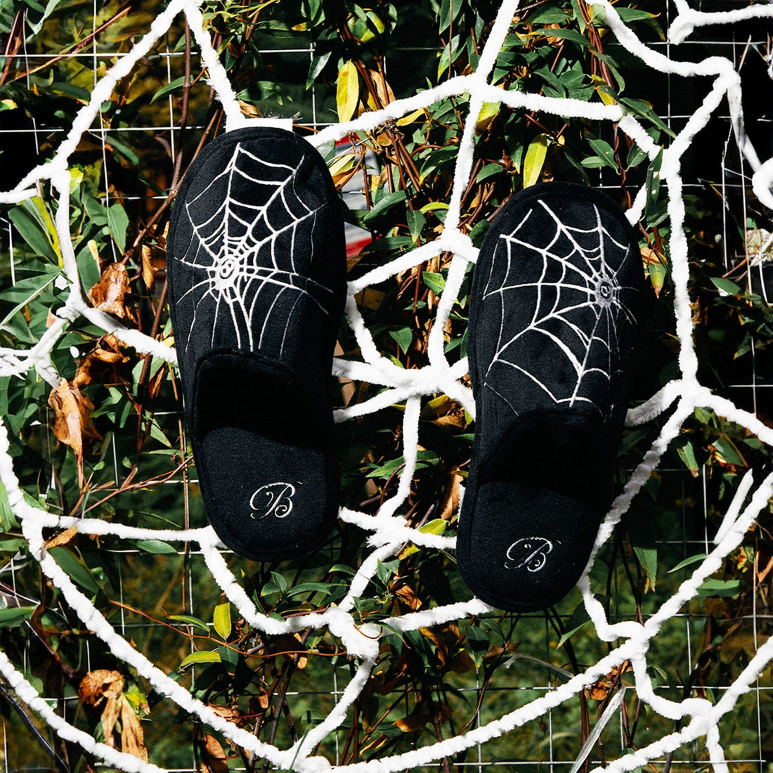 BLACK8MOB Spiderweb Embroidered Slippers-Shoes-6-Free Shipping Leatheretro
