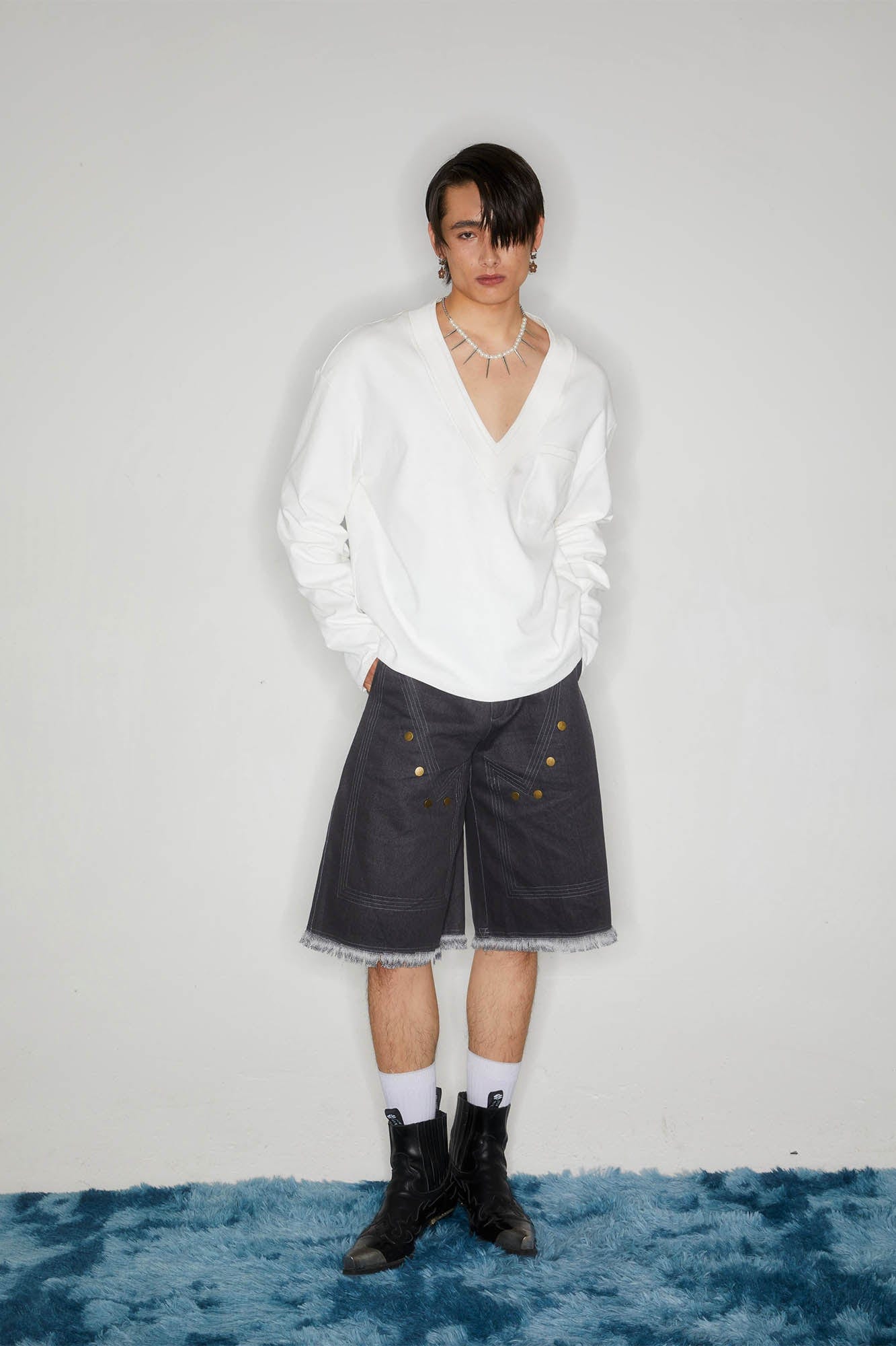 KADAKADA Rivet Raw Edge Shorts-Shorts-XS-Free Shipping Leatheretro