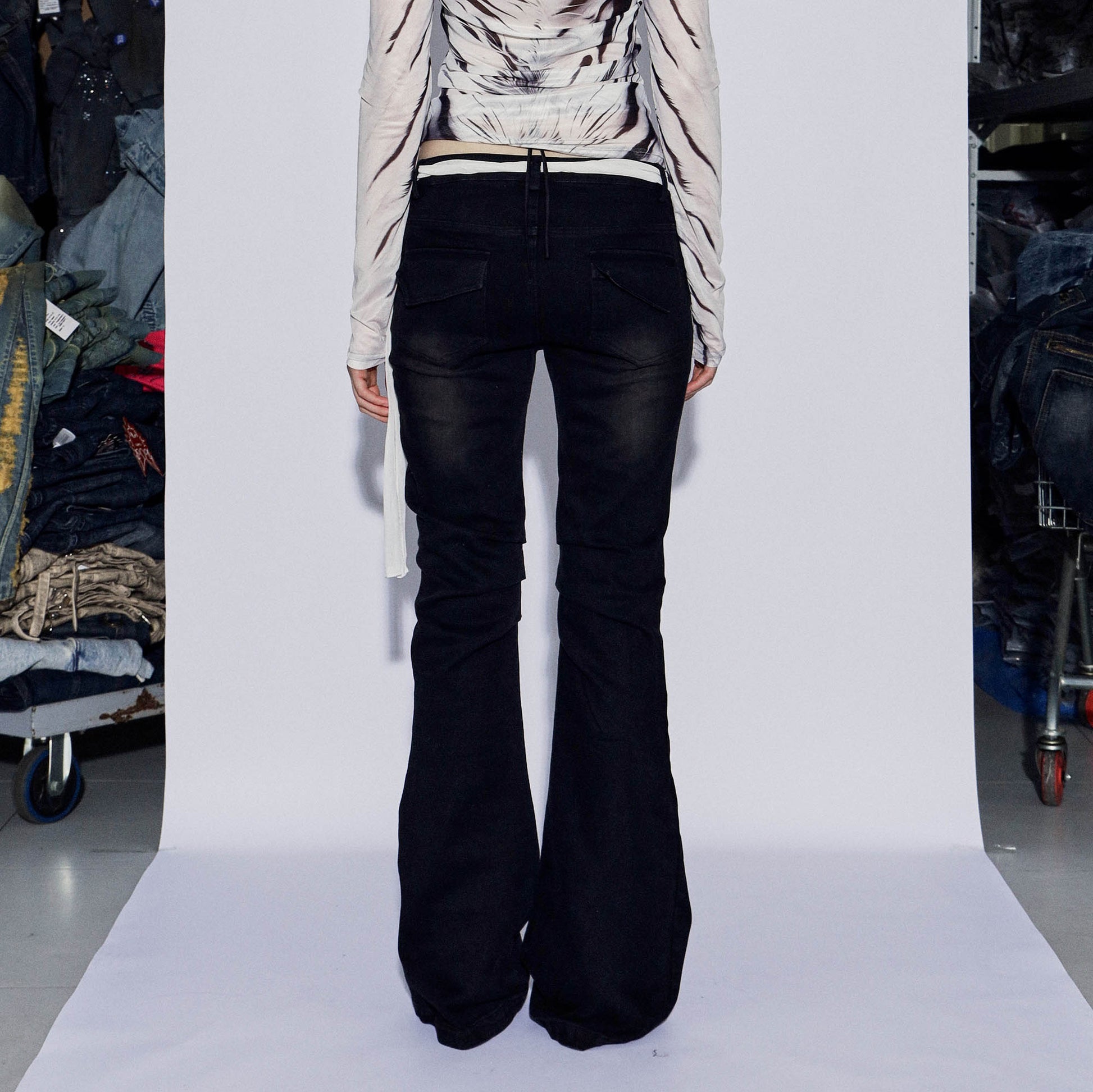 DND4DESxFaychui Rose Studded Low-Rise Flared Jeans-Jeans-S-Free Shipping Leatheretro