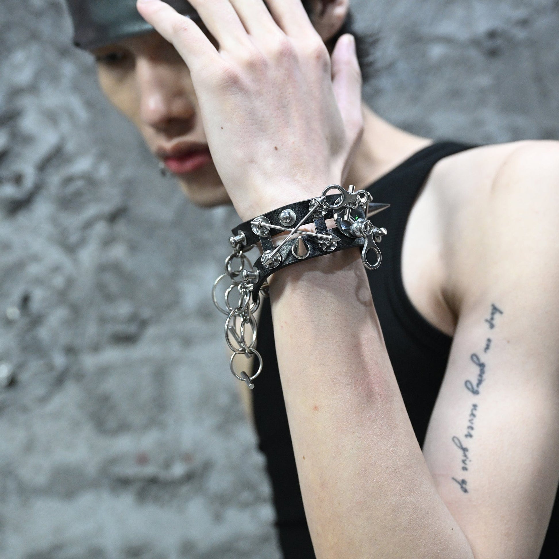 ILLUSORY Modern Hunter Adjustable Chain Rivet PU Bracelet-Bracelet-Standard (14-18cm)-Free Shipping Leatheretro