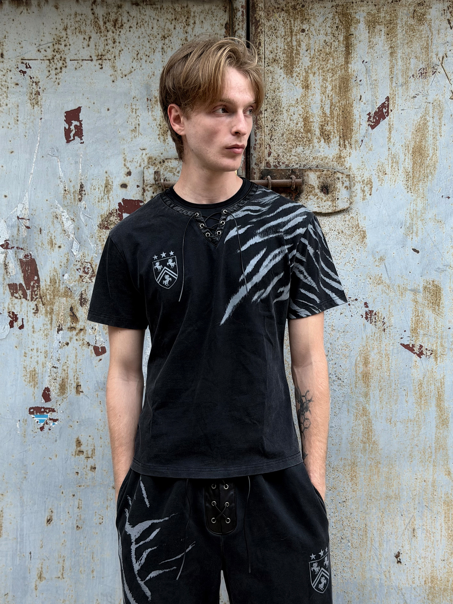 ESAIAS Washed Zebra Lace-Up Tee-T Shirt-S-Free Shipping Leatheretro