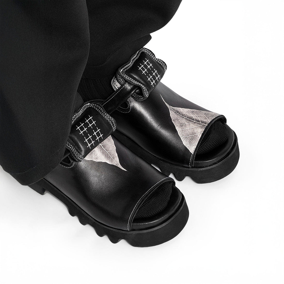 REWRITE Leaf Cowhide Sandals Black-Shoes-38.5-Free Shipping Leatheretro