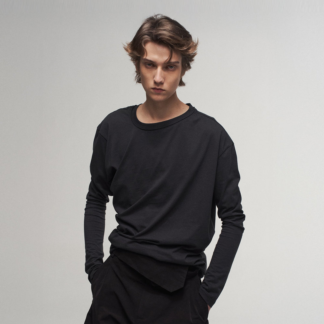 ILNya Nieternite Nifutur Asymmetrical Neckline Drape Long Sleeve Tee-L/S Tee-S(0)-Free Shipping Leatheretro