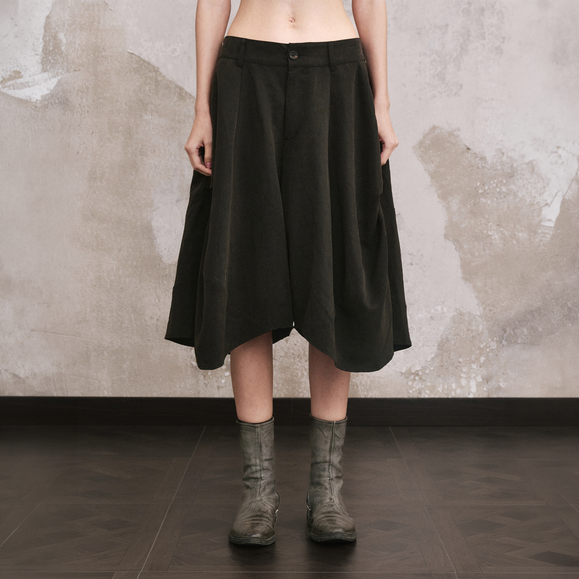 ILNya Nieternite Nifutur Lyocell-Blend Asymmetrical Wide-Leg Shorts-Shorts-S (0) / 26-32"-Free Shipping Leatheretro