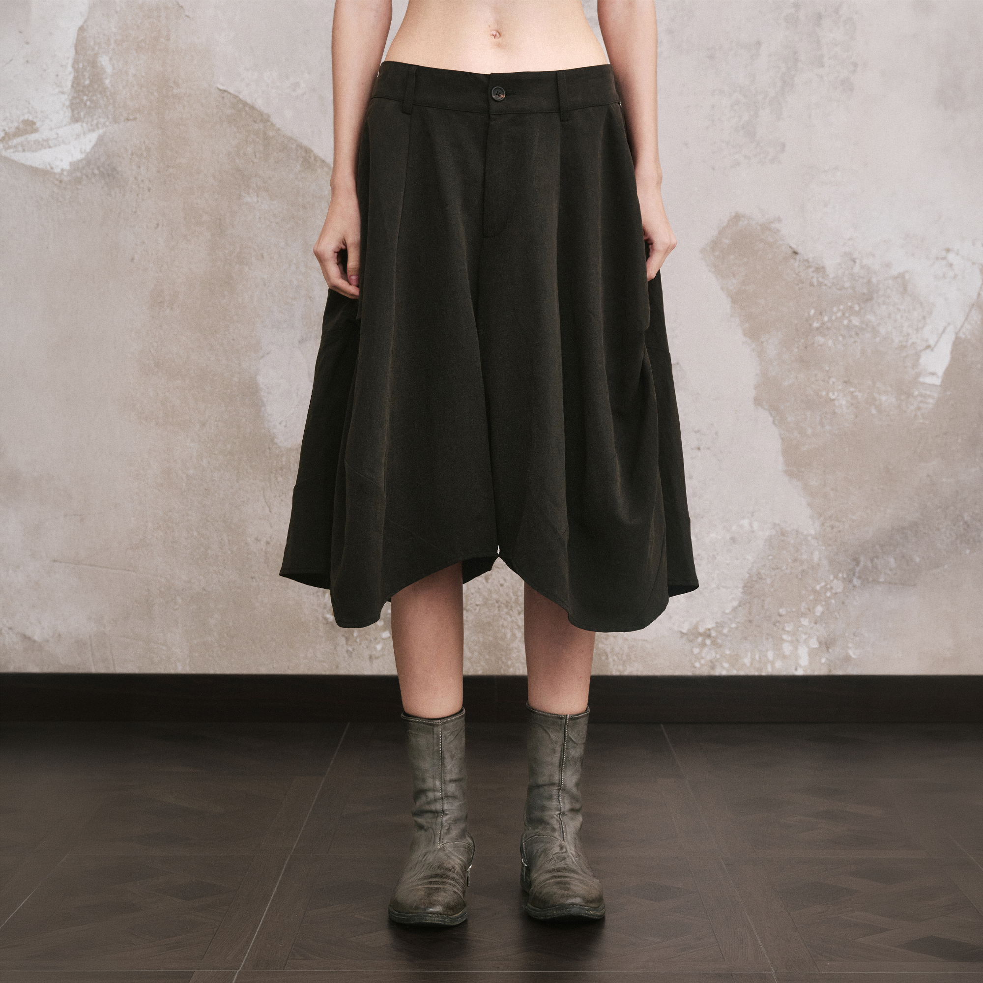 ILNya Nieternite Nifutur Lyocell-Blend Asymmetrical Wide-Leg Shorts-Shorts-S (0) / 26-32"-Free Shipping Leatheretro