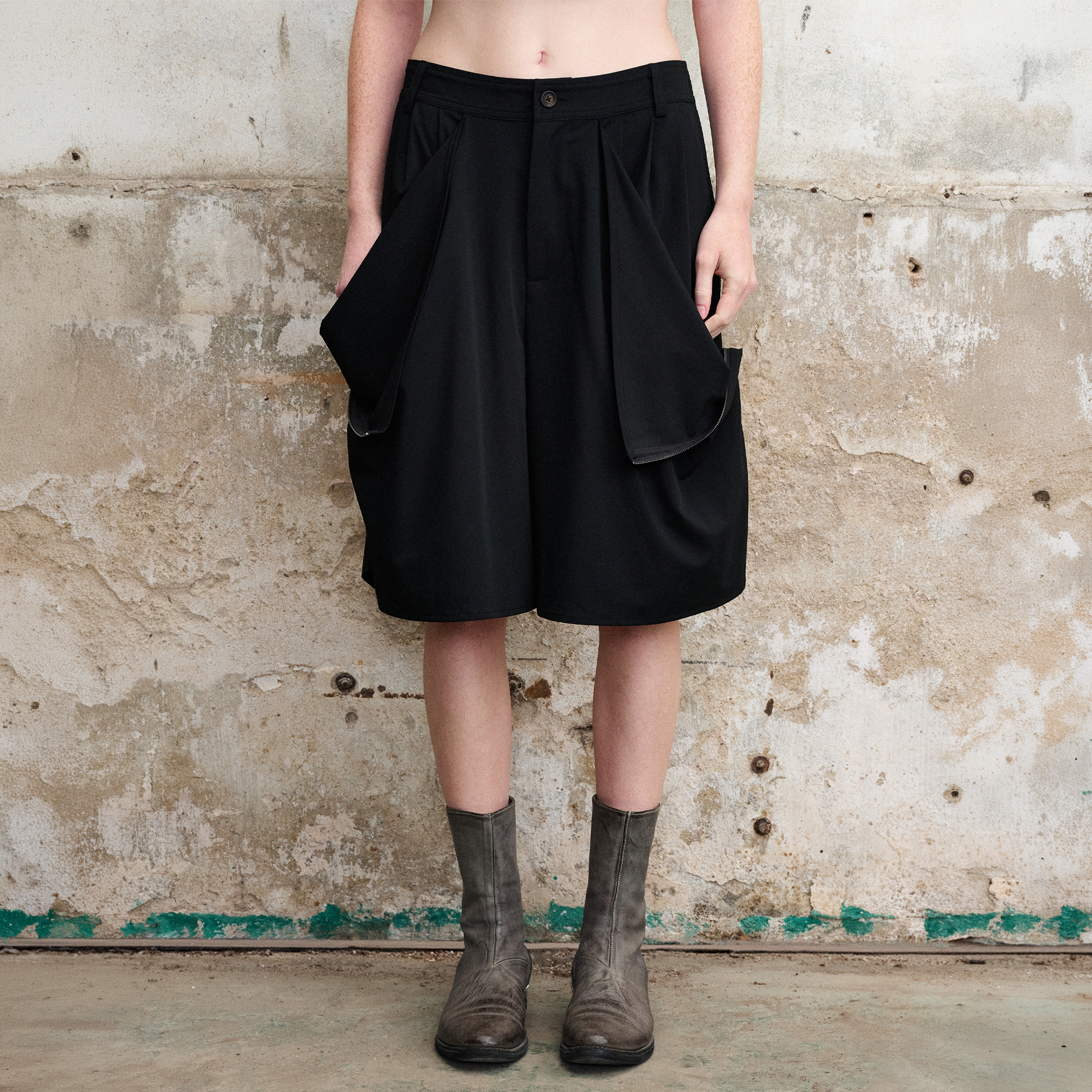 ILNya Nieternite Nifutur Deconstructed Panel Shorts-Shorts-S (0)-Free Shipping Leatheretro