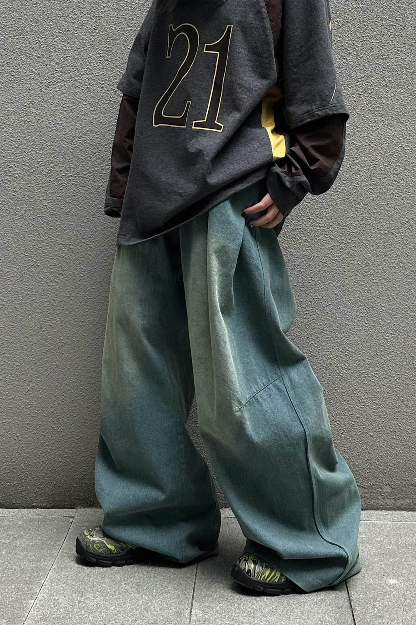 RELABEL Washed Pleated Waist Baggy Jeans-Jeans-XS-Green-Free Shipping Leatheretro