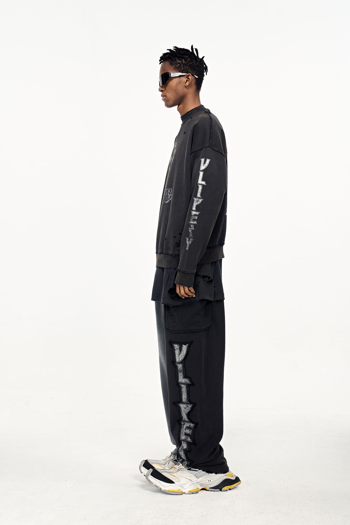ULIPERY Distressed USB Graphic Long Sleeve Tee Black-L/S Tee-XS-Free Shipping Leatheretro