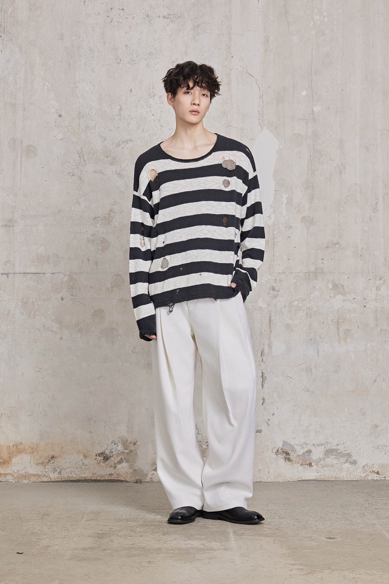 FACEONLAB Stripe Distressed Frayed Crewneck Sweater-Sweater-M-Red-Free Shipping Leatheretro