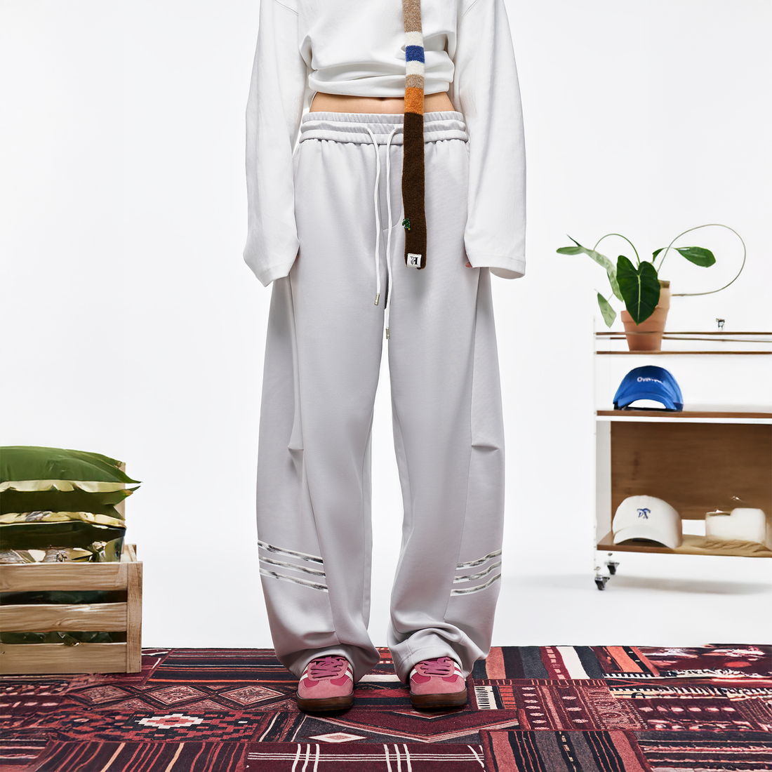 OVERLAPS Curved-Leg Panel Track Pants