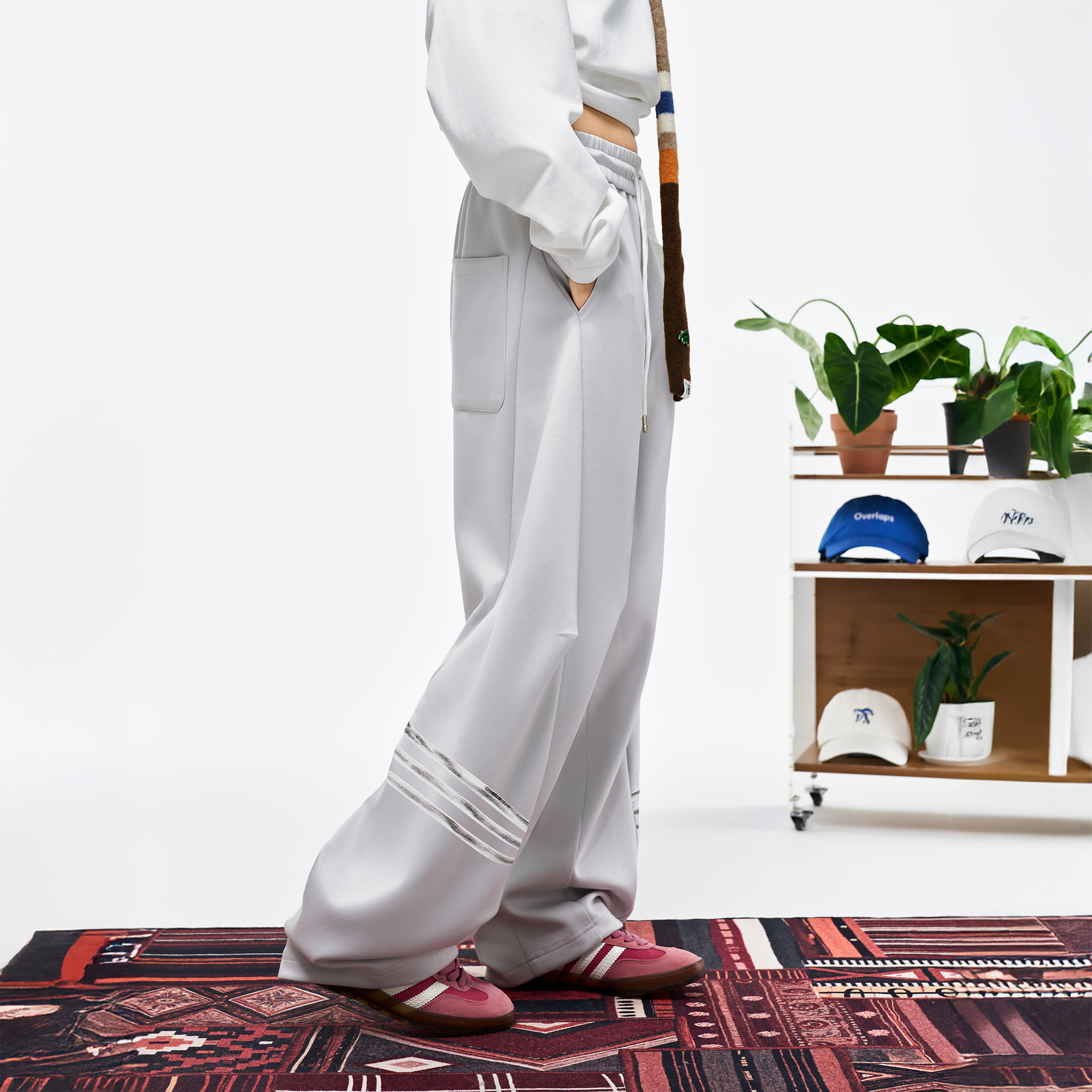 OVERLAPS Curved-Leg Panel Track Pants