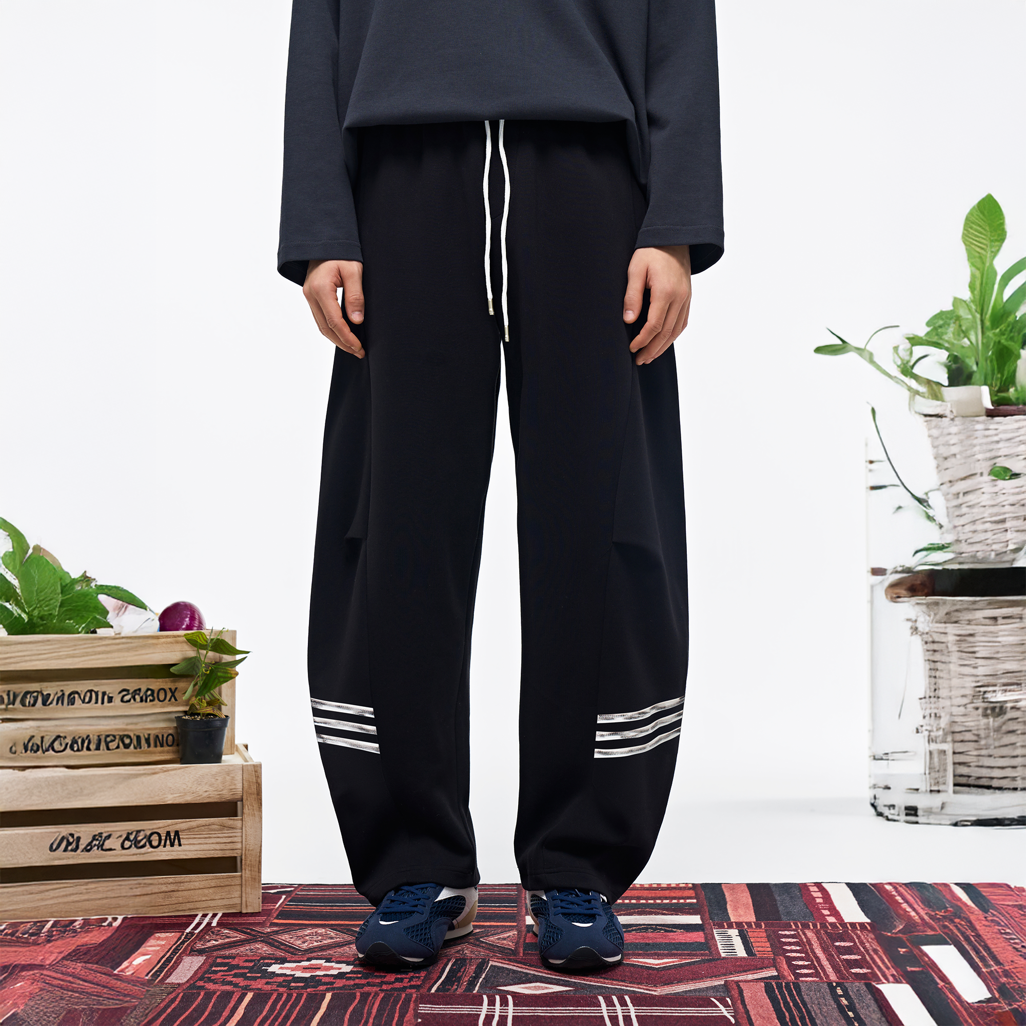 OVERLAPS Curved-Leg Panel Track Pants