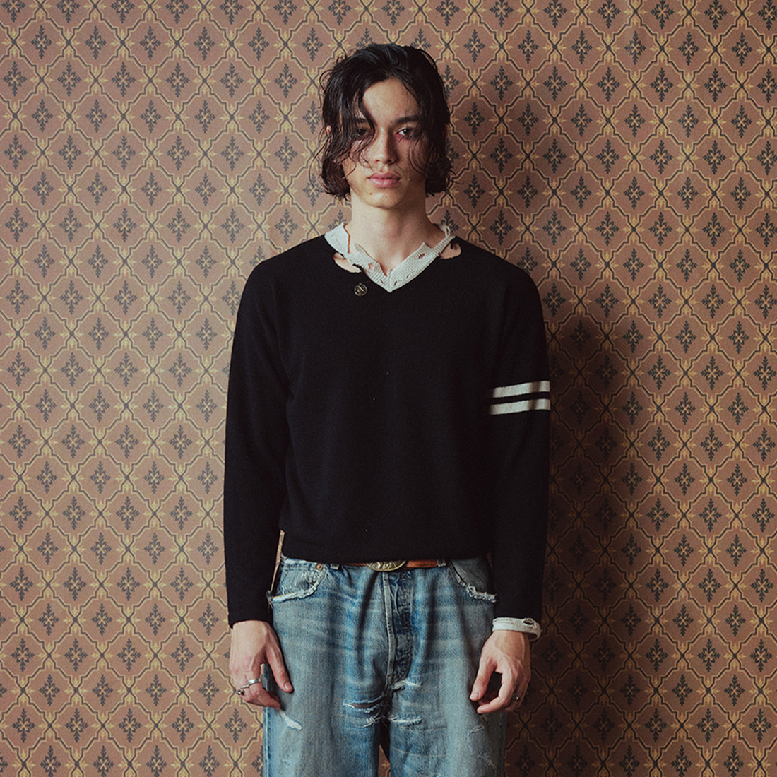 RICHILL Distressed V-Neck Coin-Button Wool Sweater-Sweater-S-Free Shipping Leatheretro