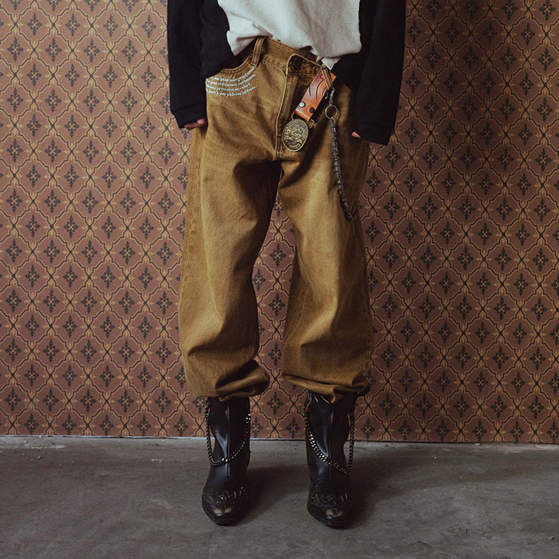 RICHILL Washed Slogan Embroidery Dual-Button Jeans-Jeans-S-Free Shipping Leatheretro