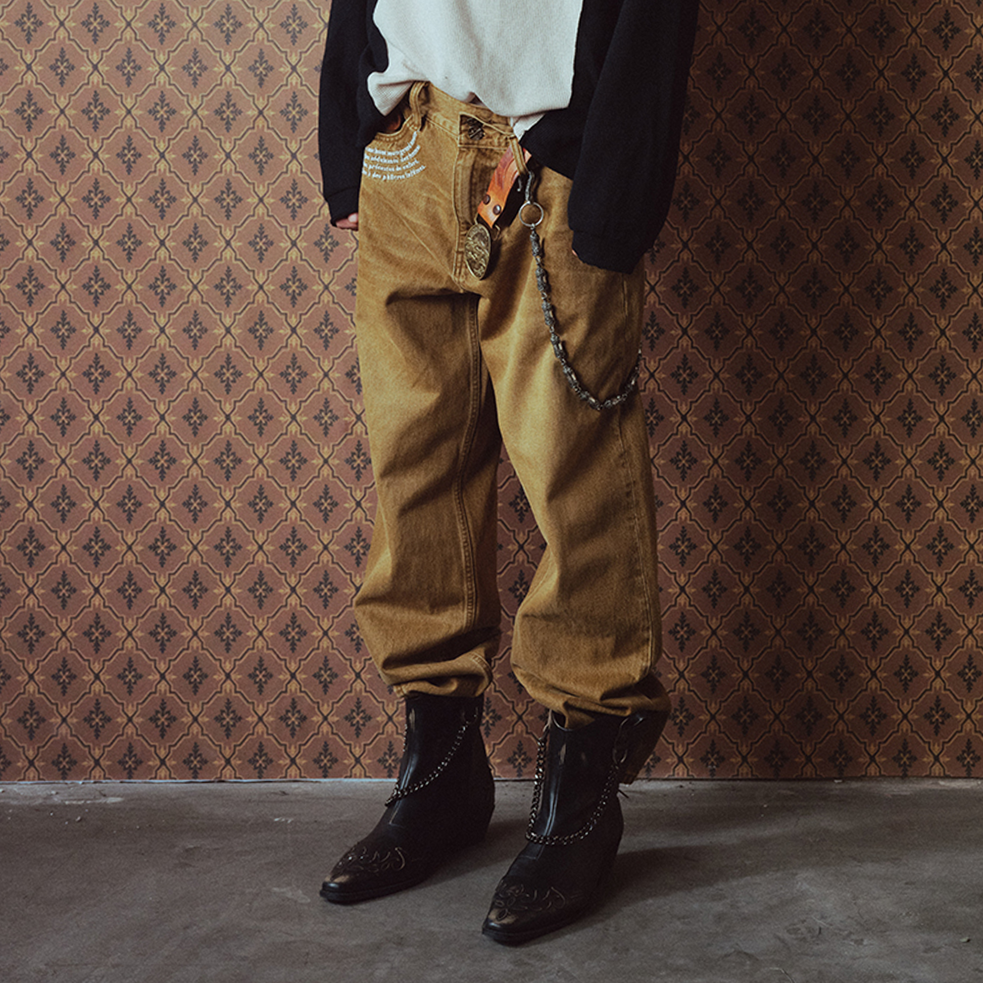RICHILL Washed Slogan Embroidery Dual-Button Jeans-Jeans-S-Free Shipping Leatheretro