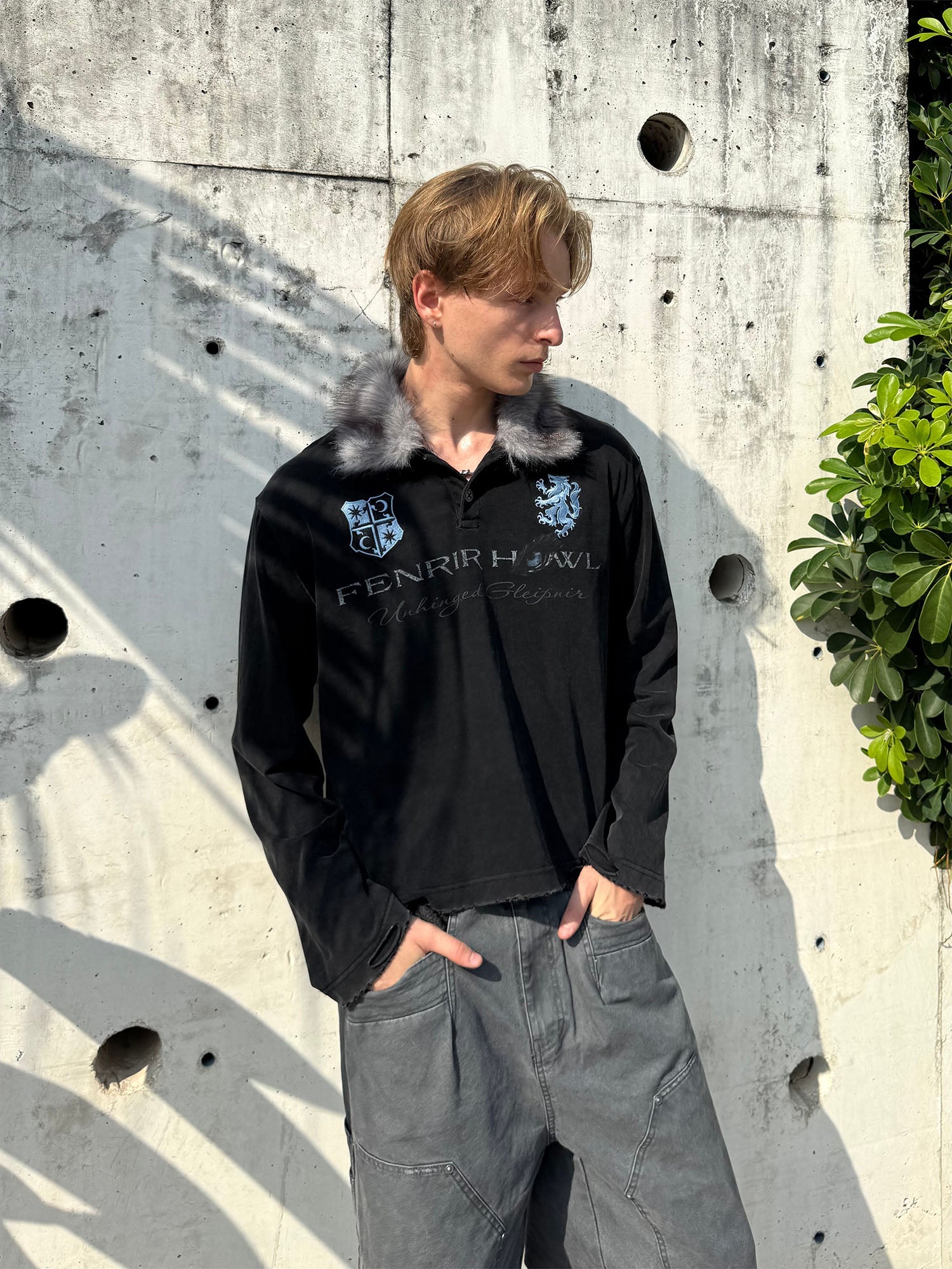 ESAIAS Detachable Faux Fur Collar Embroidered Long-Sleeve Tee-L/S Tee-S (Preorder)-Free Shipping Leatheretro