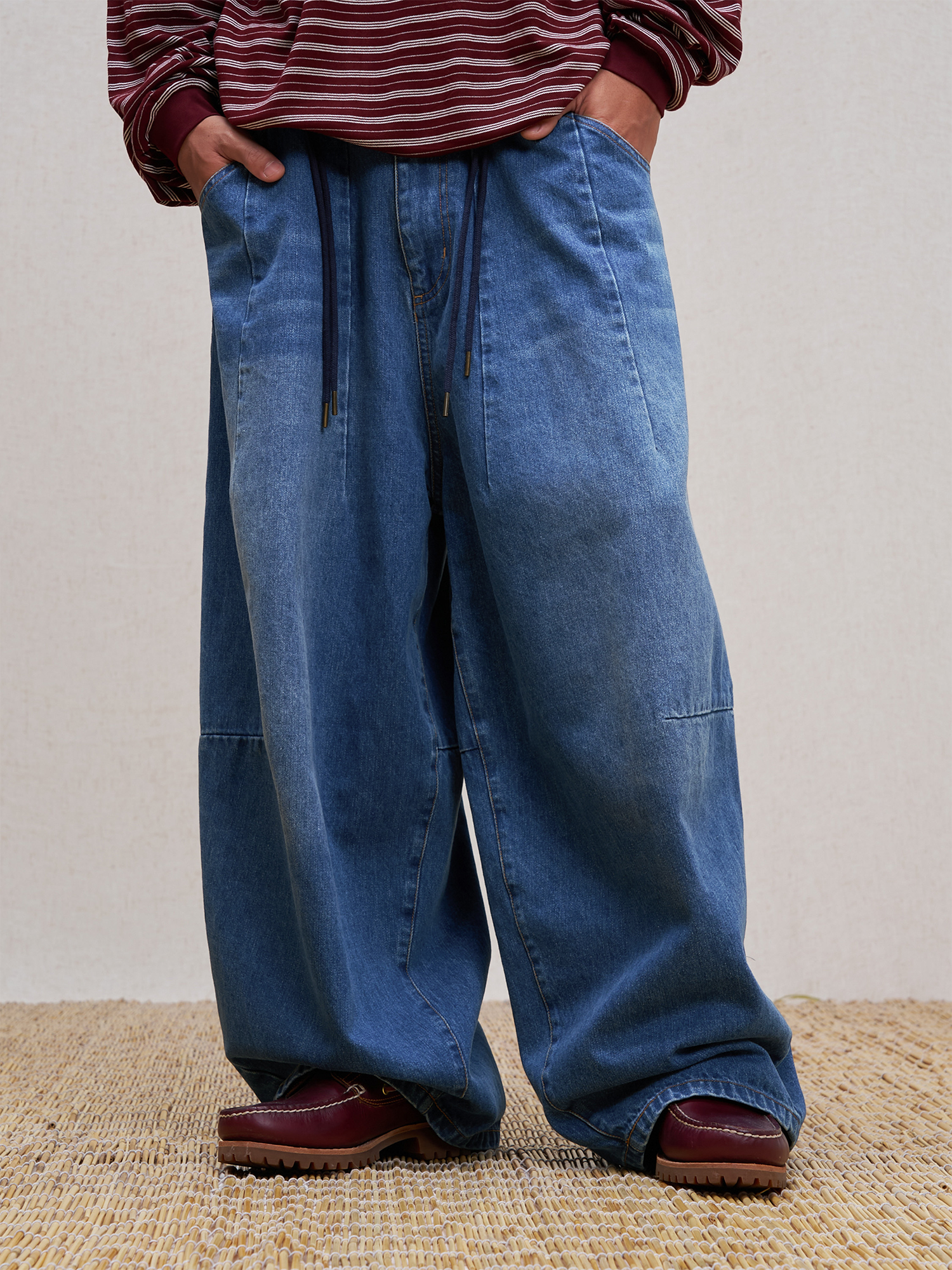 UNLIMITED MOTE Washed Paneled Wide-Leg Jeans