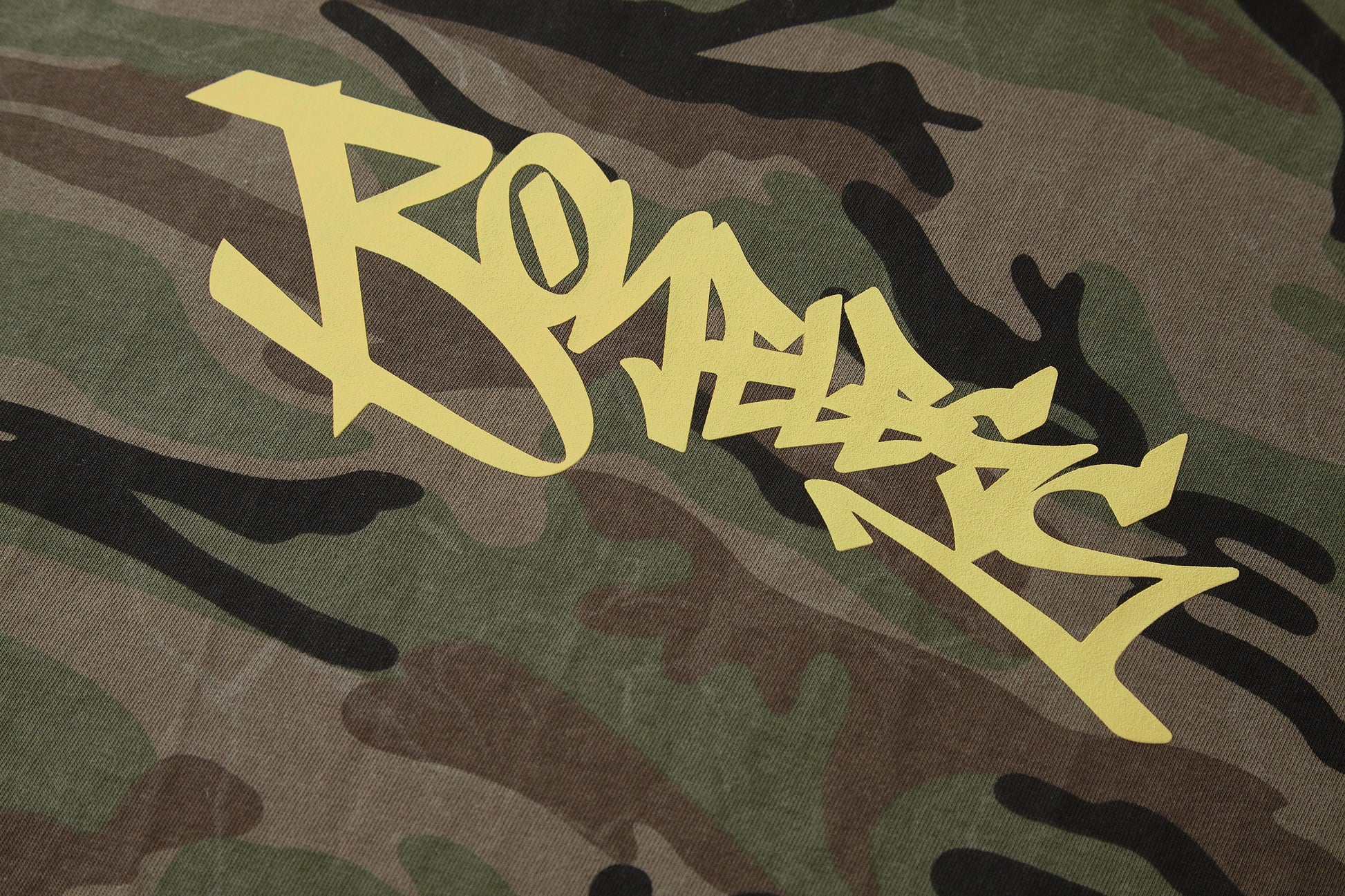 BONELESS Camo Graffiti T-Shirt-T Shirt-S-Multicolor-Free Shipping Leatheretro