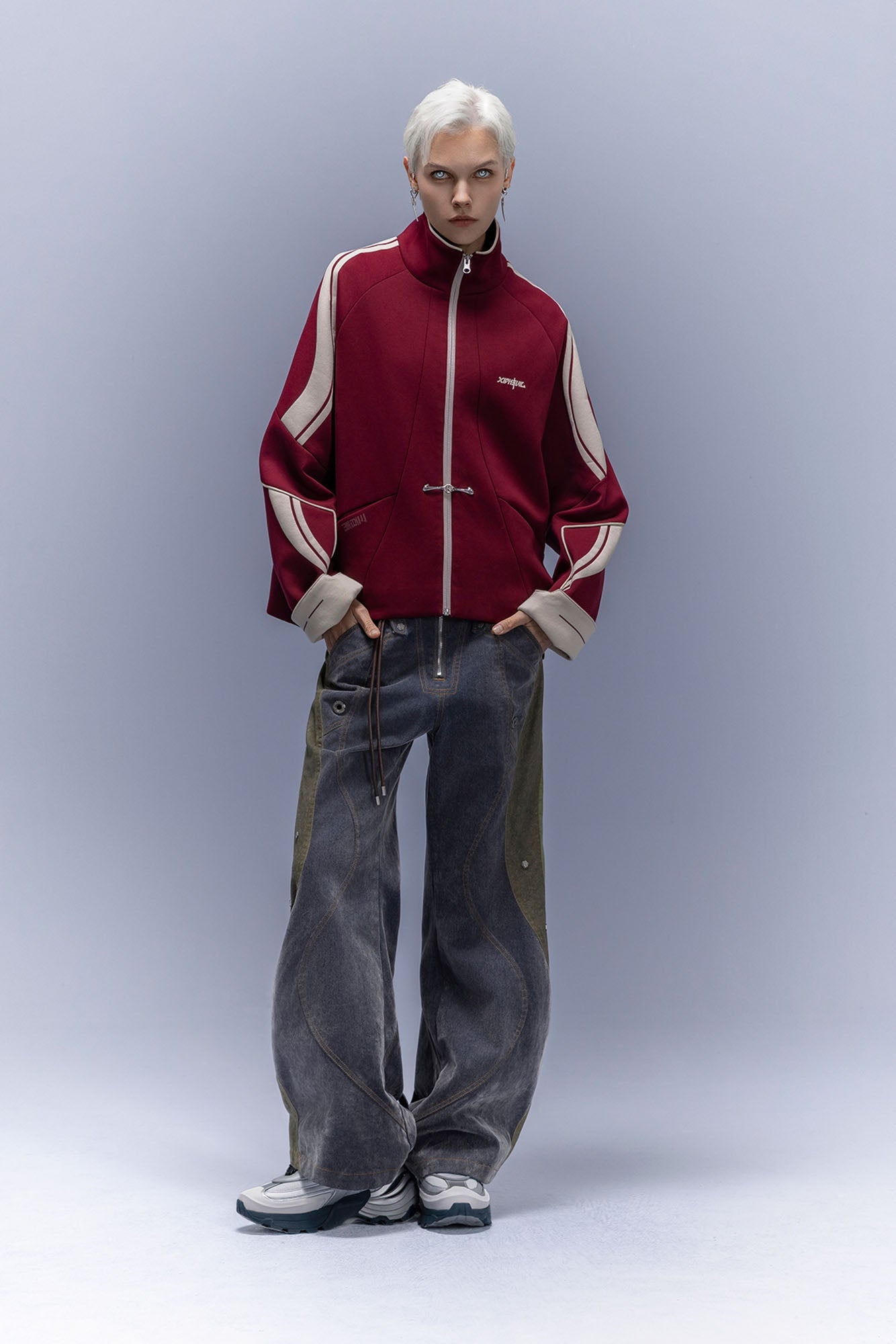 XIPHEVIL Contrast-Paneled Raglan Track Jacket Red