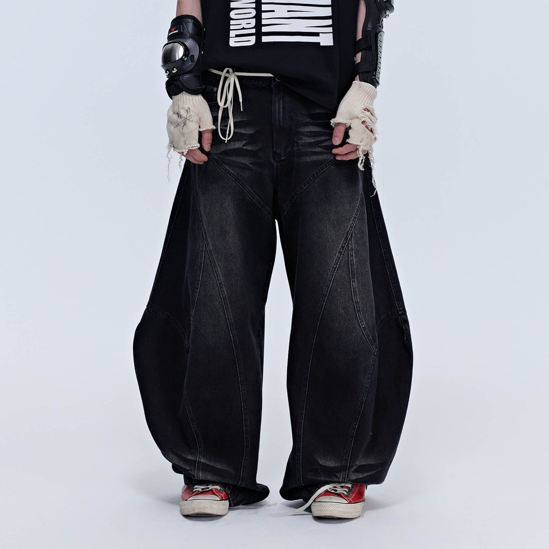SAVAGEGROWTHWORLD Arc-Paneled Washed Oversized Balloon Jeans-Jeans-S-Black-Free Shipping Leatheretro