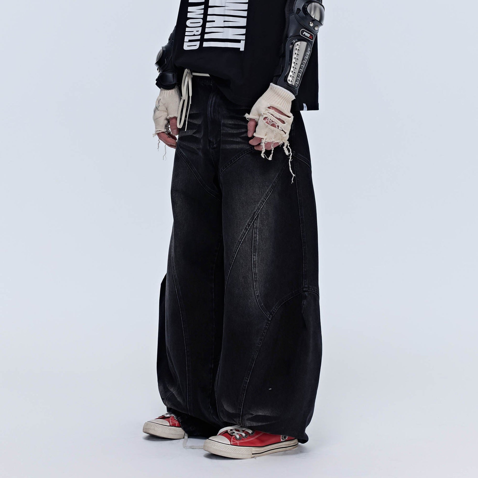 SAVAGEGROWTHWORLD Arc-Paneled Washed Oversized Balloon Jeans-Jeans-S-Black-Free Shipping Leatheretro