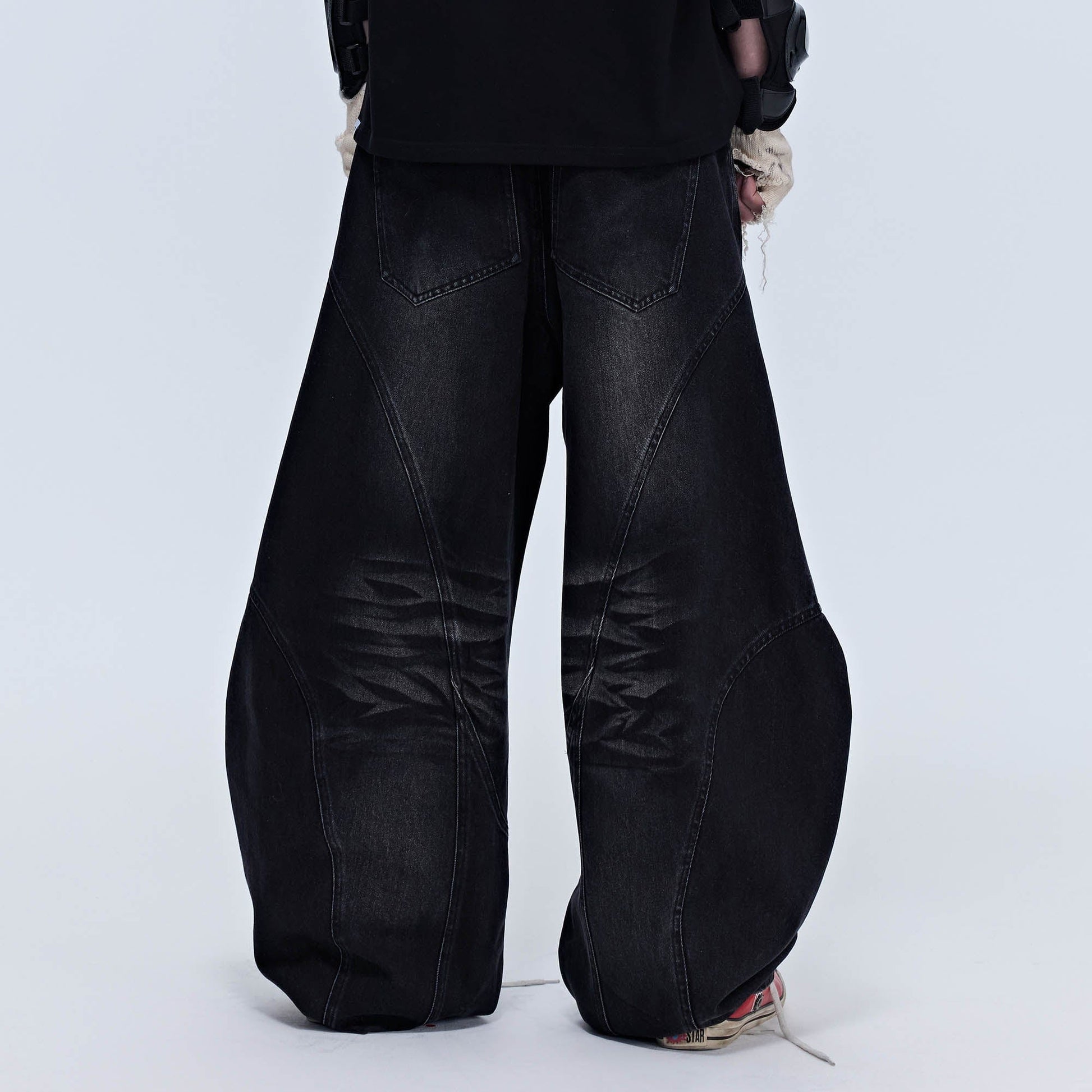 SAVAGEGROWTHWORLD Arc-Paneled Washed Oversized Balloon Jeans-Jeans-S-Black-Free Shipping Leatheretro