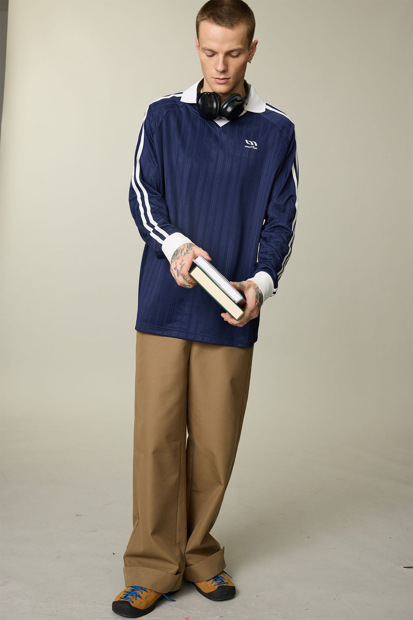 UMAMIISM Contrast V-Neck Stripe Long-Sleeve Tee-L/S Tee-XS-Dark Blue-Free Shipping Leatheretro